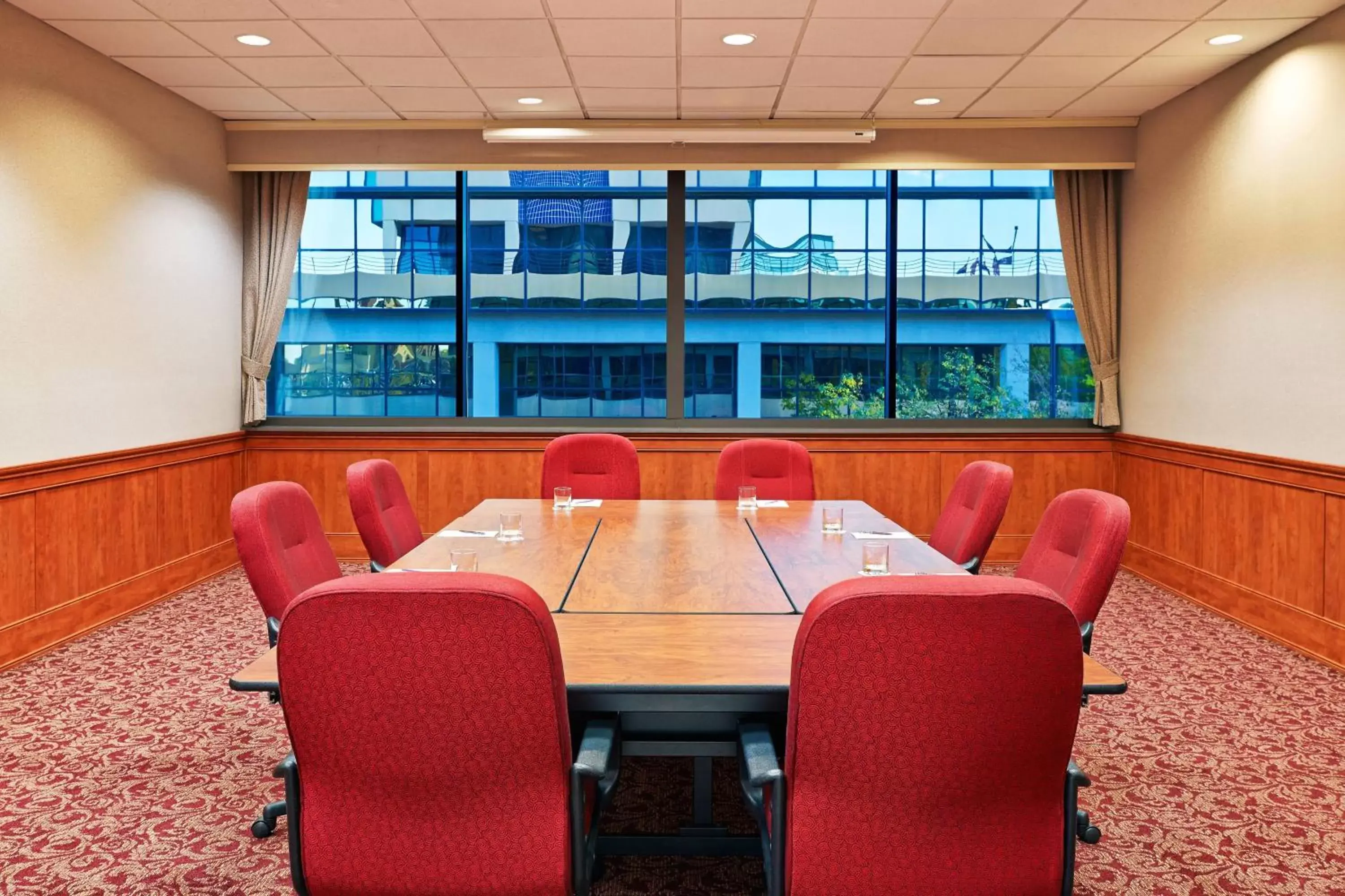 Meeting/conference room in Sheraton Denver West Hotel