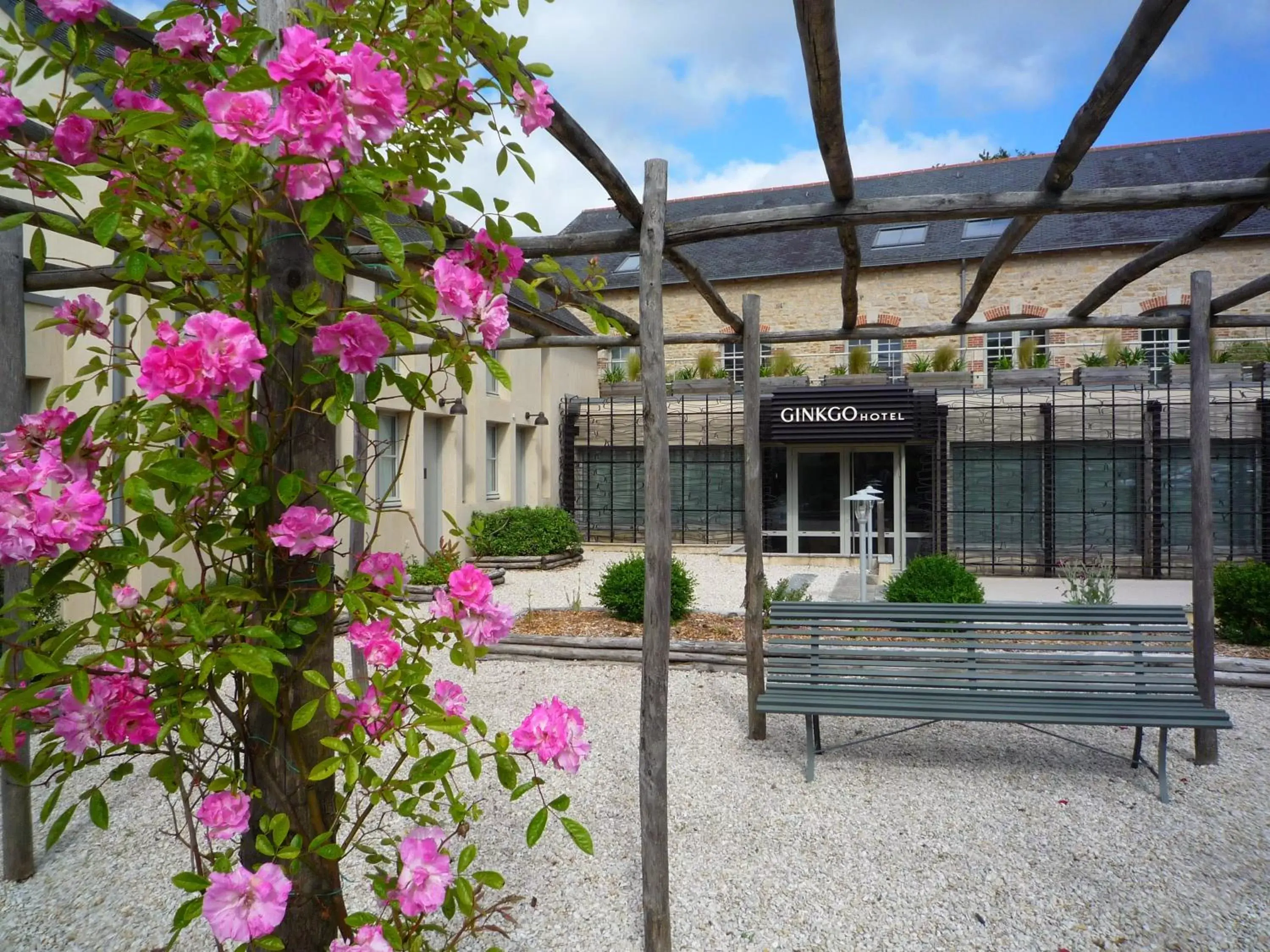 Facade/entrance, Property Building in Hôtel Ginkgo - SPA Biloba