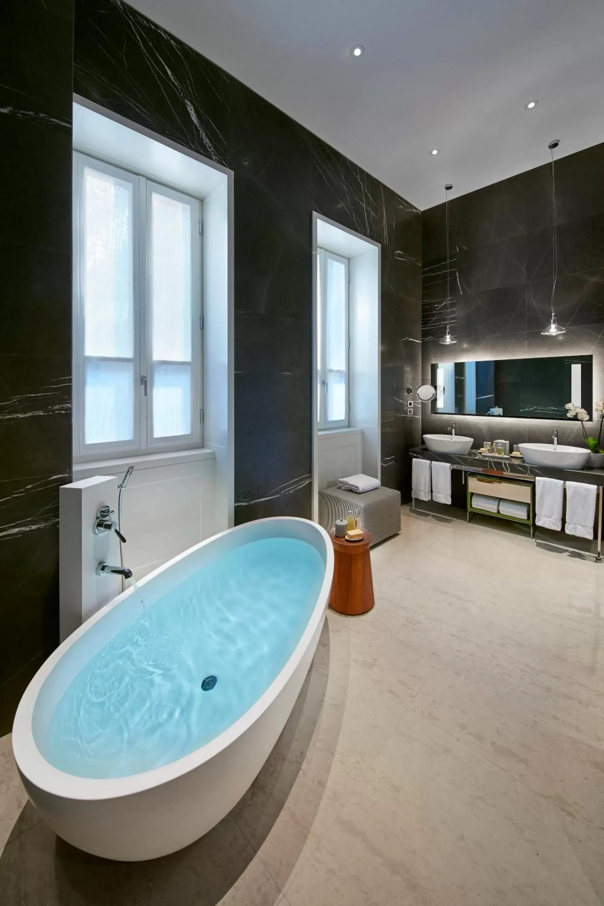 Bathroom in Mandarin Oriental, Milan