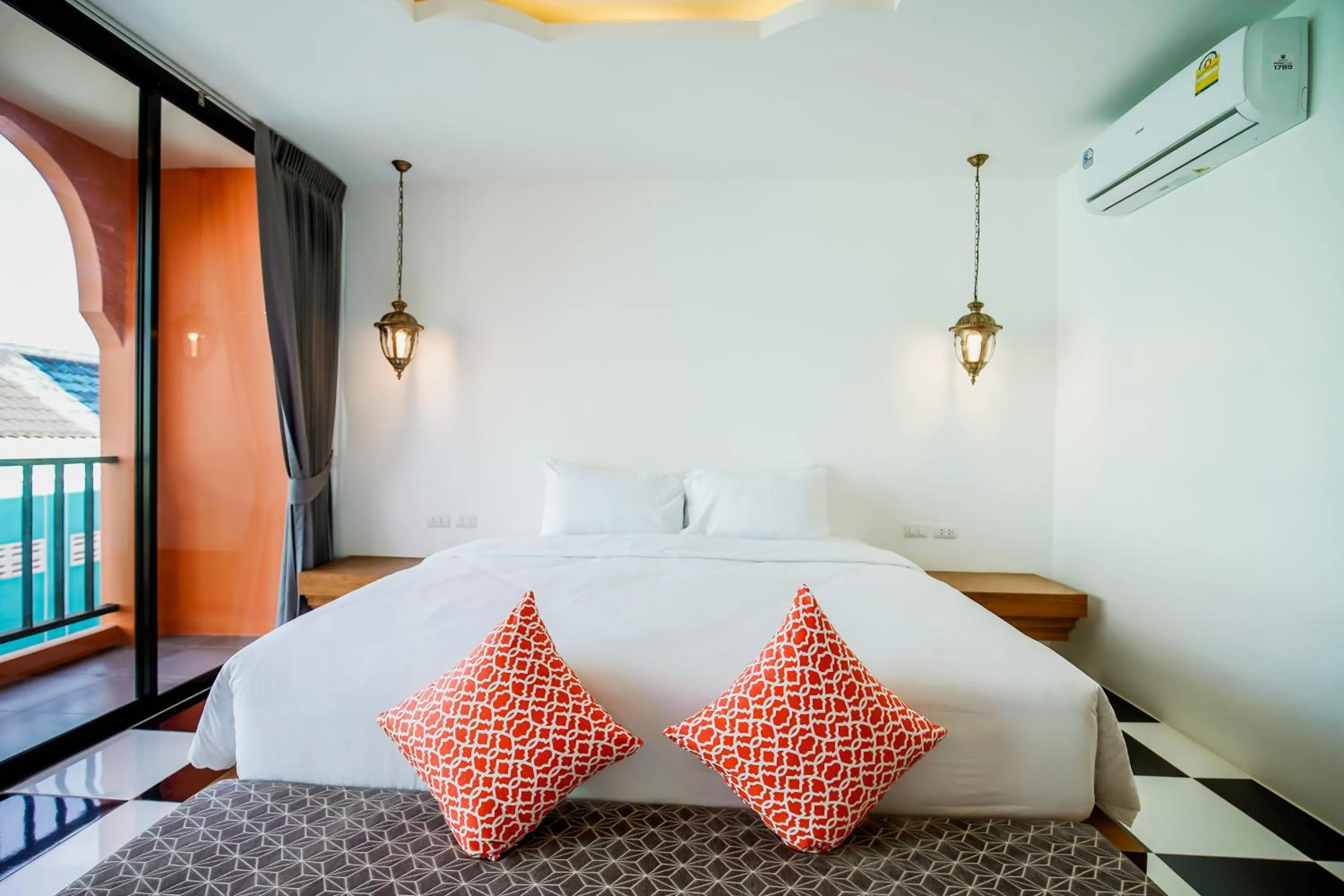 Bed in Khaleej Mass Hotel Patong