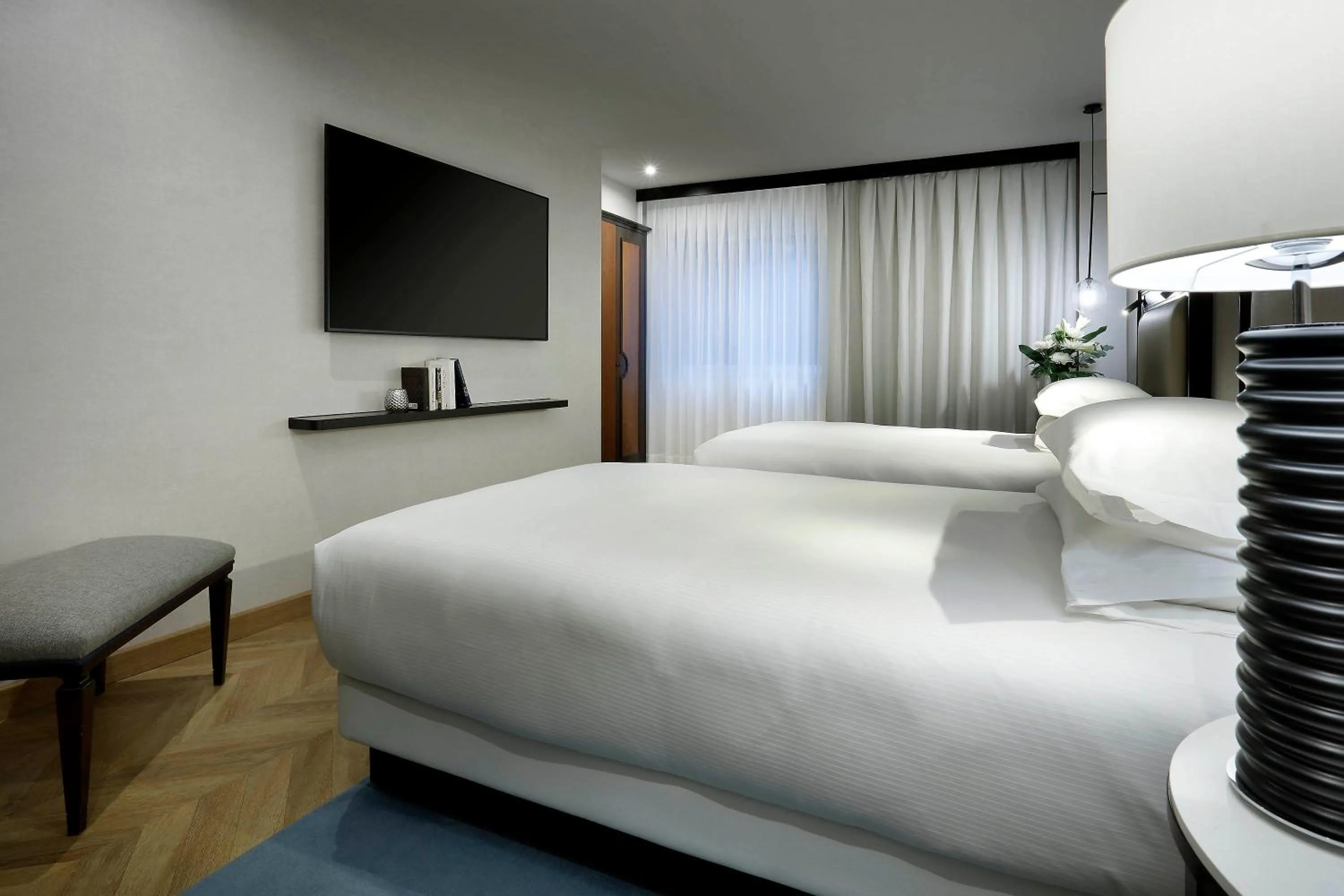 Bed in Hyatt Regency Hesperia Madrid