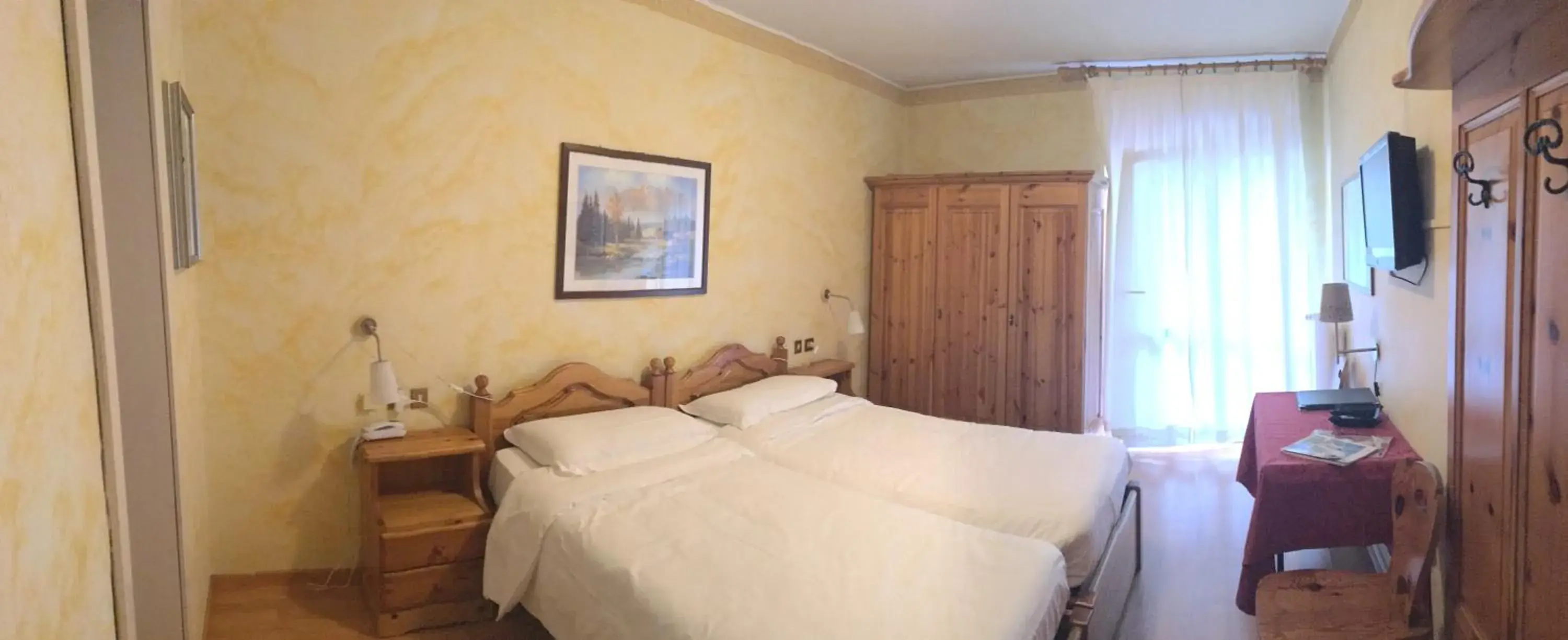 Photo of the whole room, Room Photo in Meuble Villa Neve