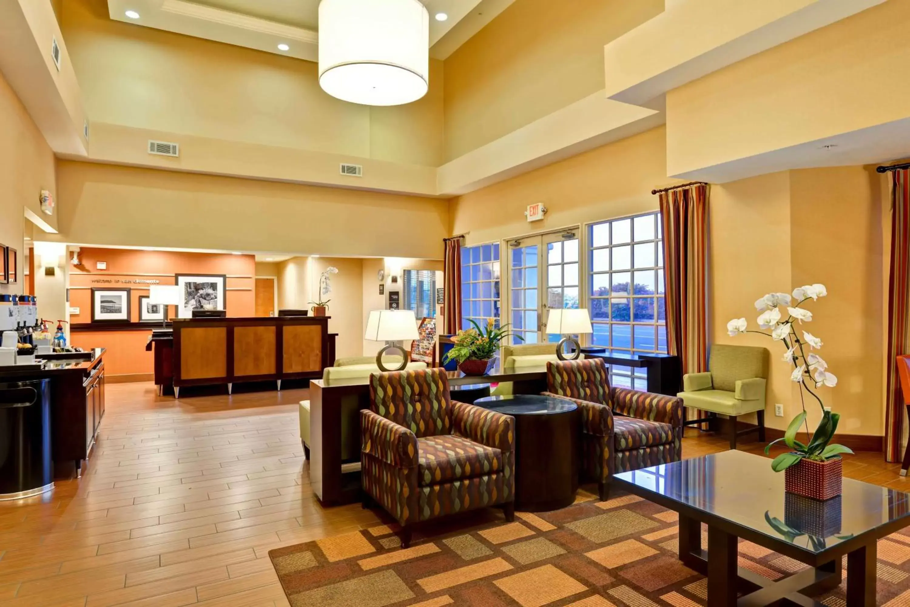 Lobby or reception in Hampton Inn & Suites San Clemente
