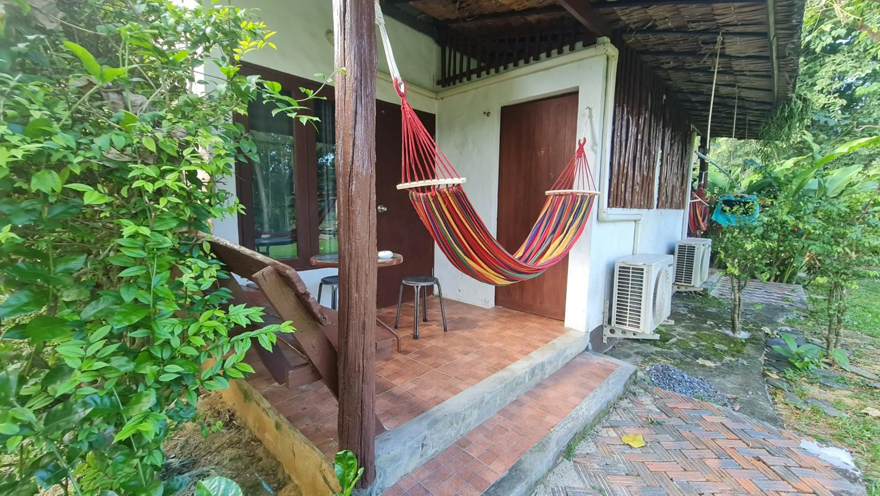 Baan Suan Rim Klong Resort