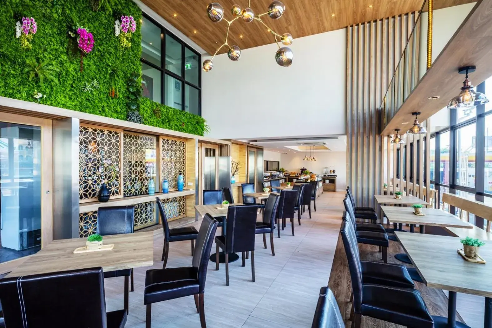 Restaurant/places to eat in Narra Hotel Restaurant/places to eat in Narra Hotel