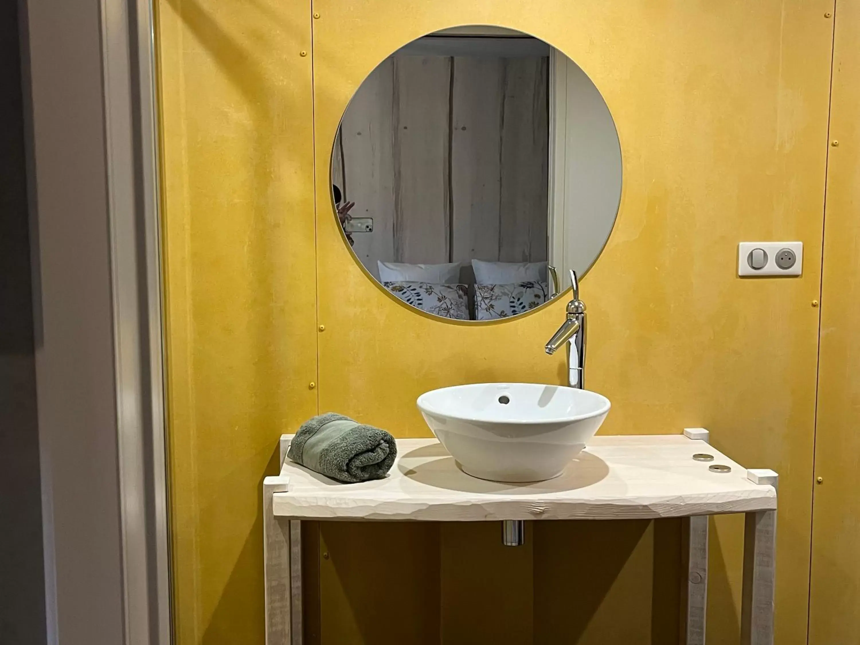 Bathroom in Hôtel En Tilleul