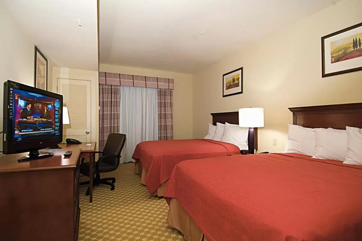 Photo of the whole room in Country Inn & Suites by Radisson, Crestview, FL