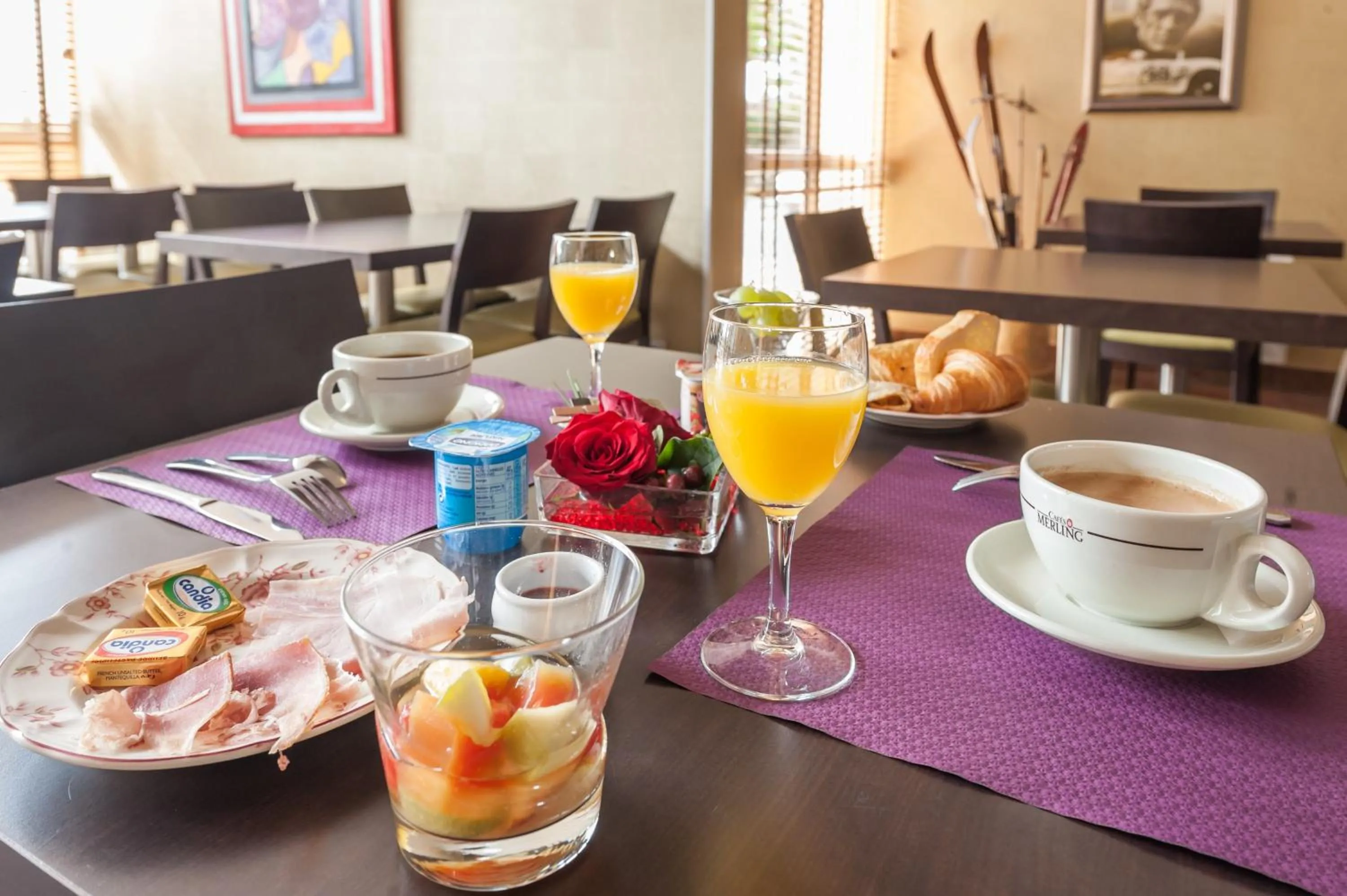 Food and drinks in Contact Hotel Atoll