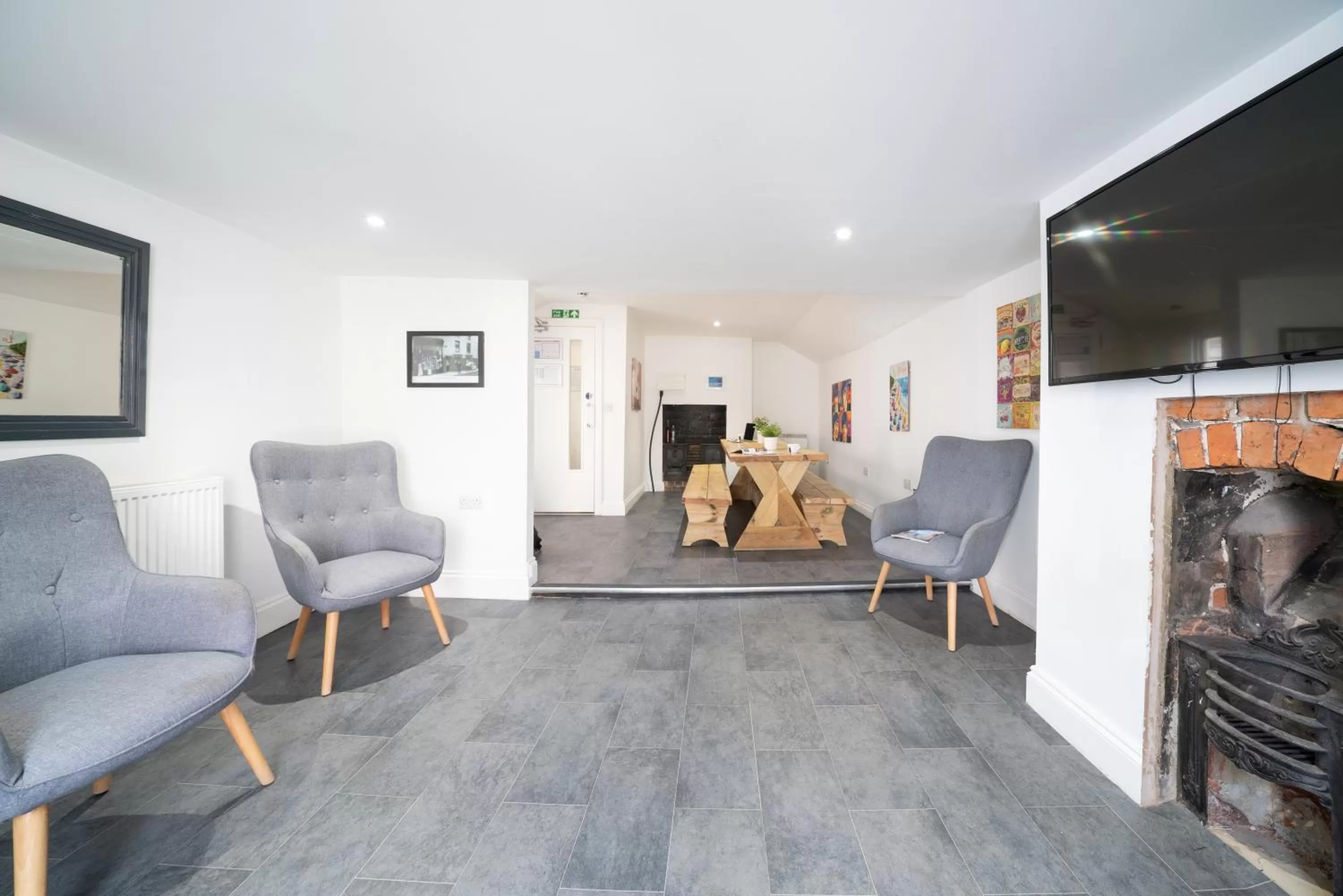 The Veteran Hotel & Bar