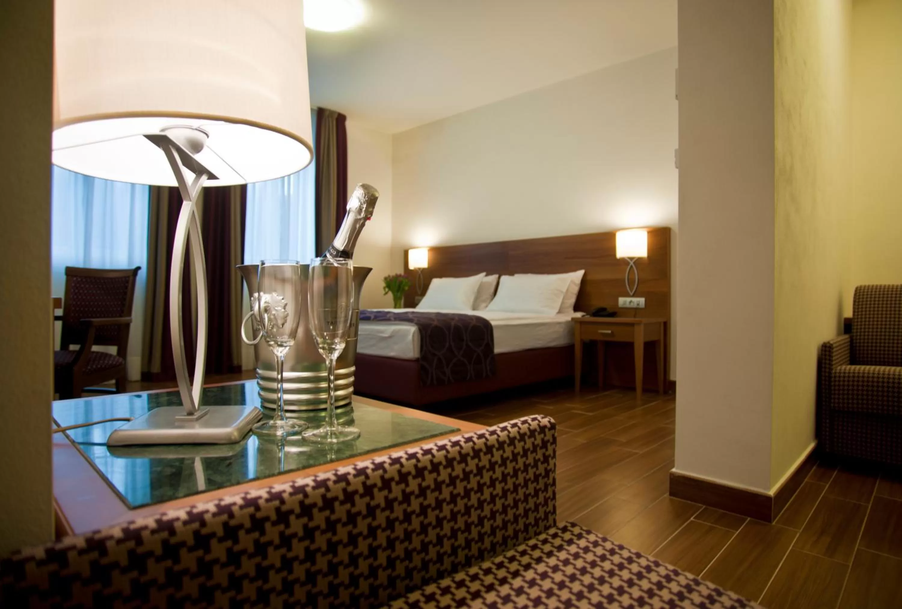 Decorative detail, Bed in Hotel Galileo