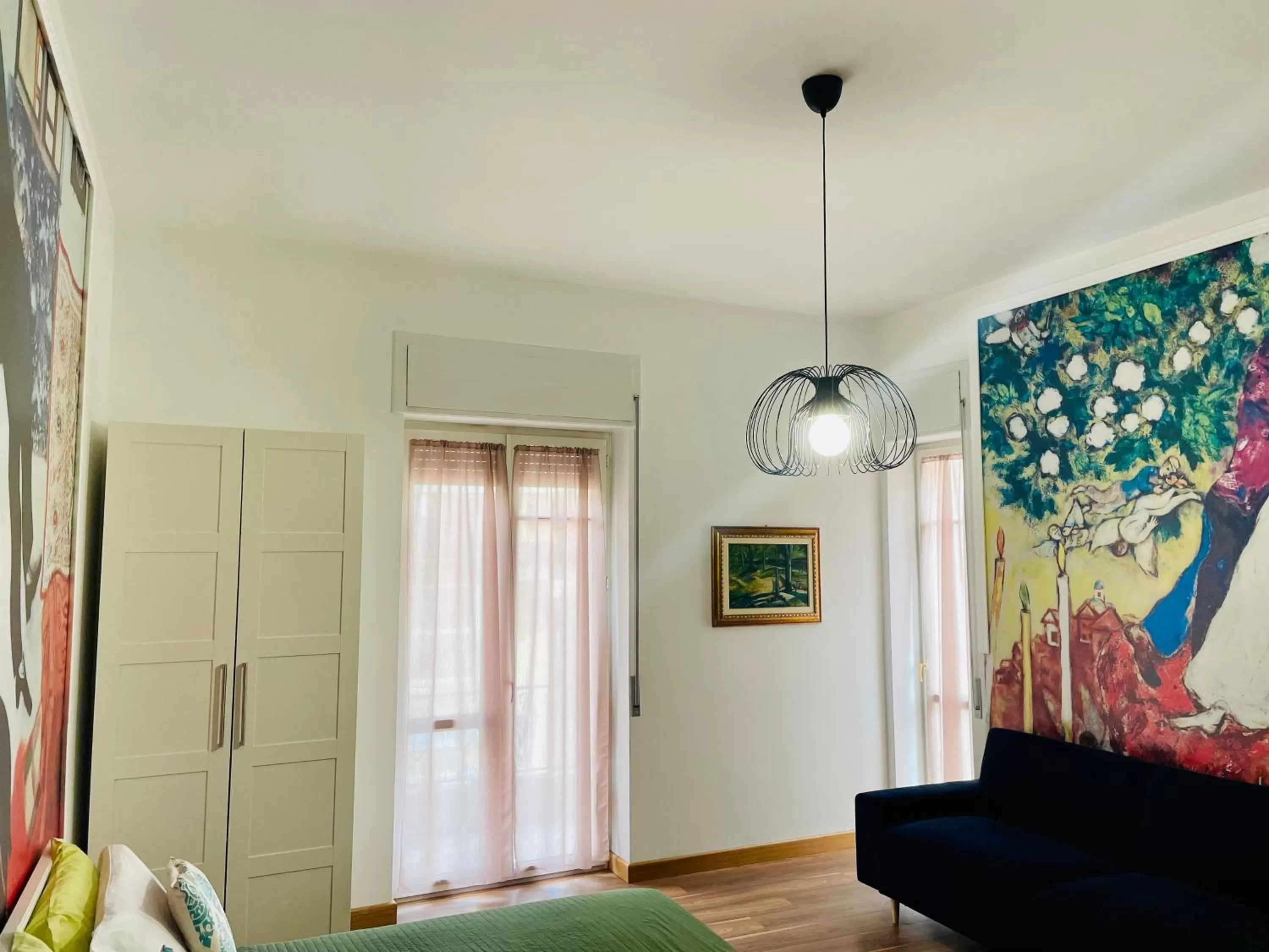 Photo of the whole room in ConteMax ArtHouse