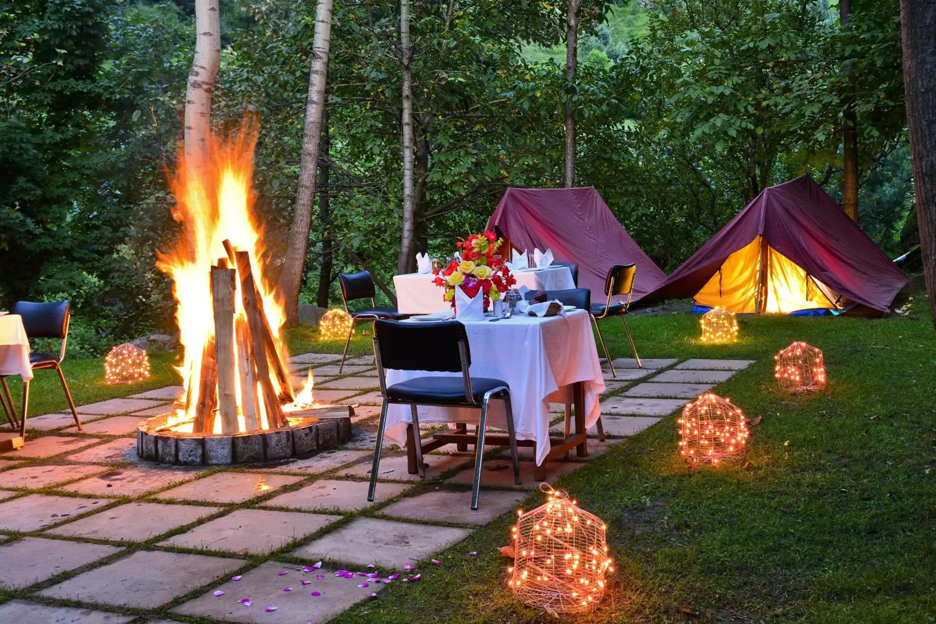 Restaurant/places to eat in Solang Valley Resort Restaurant/places to eat in Solang Valley Resort