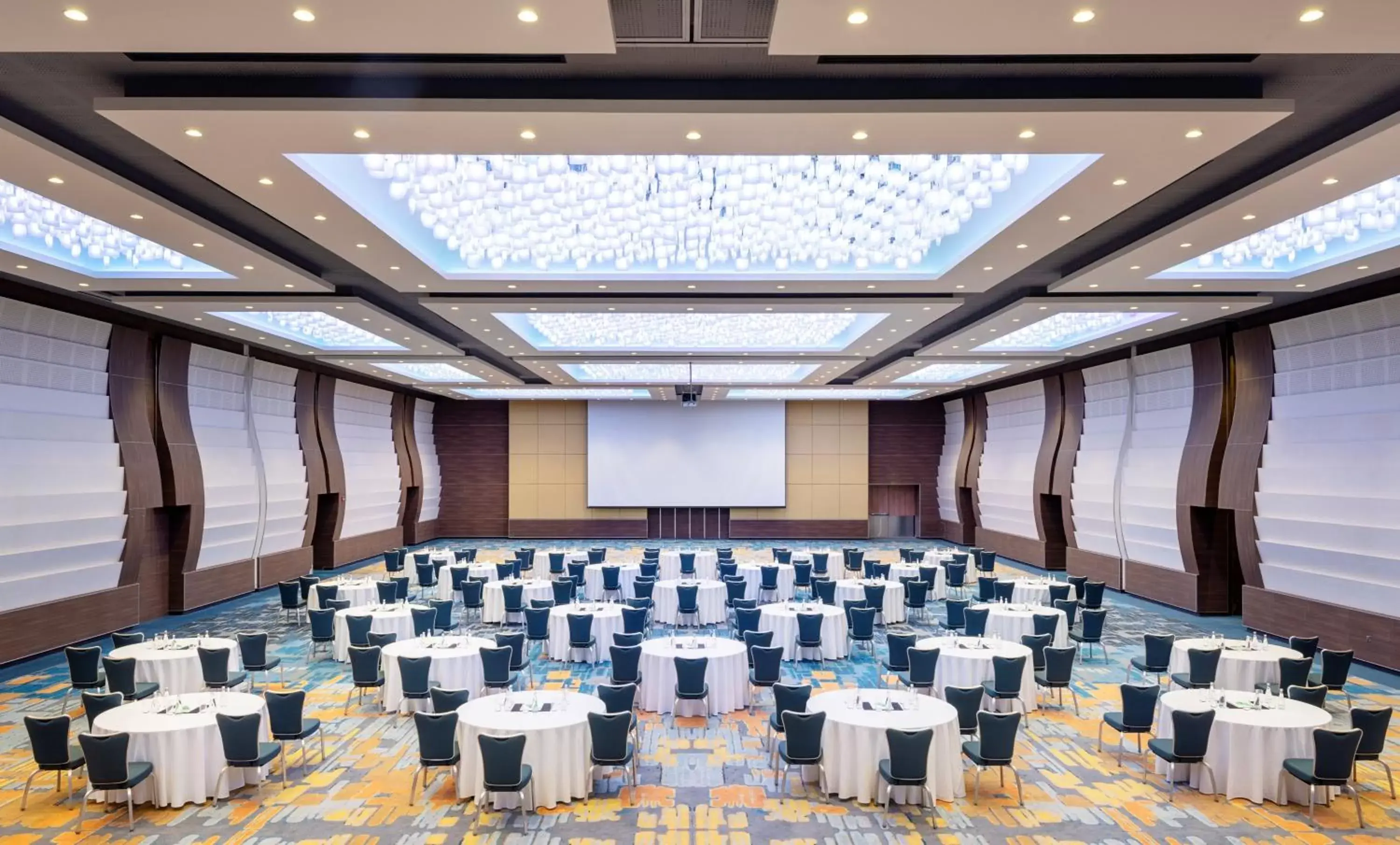 Meeting/conference room in Holiday Inn - Doha - The Business Park, an IHG Hotel