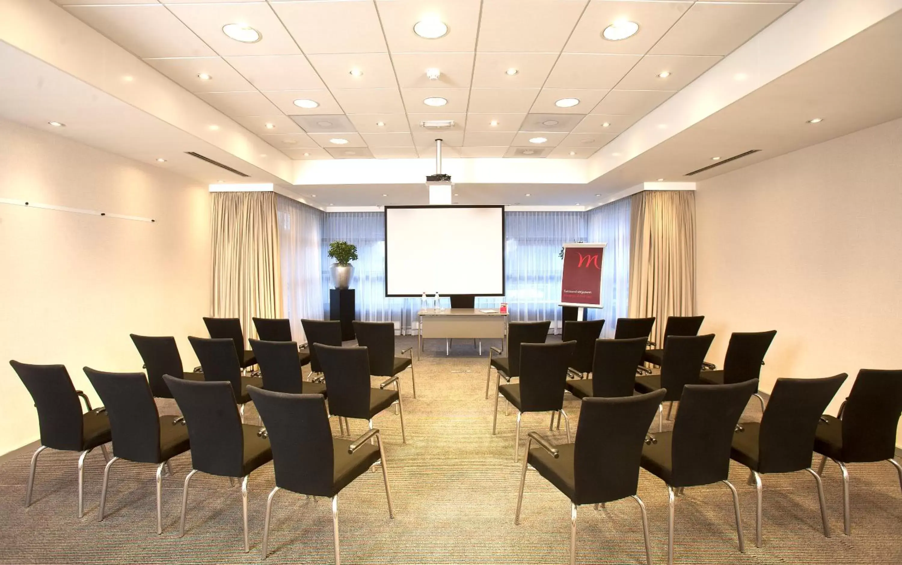 Business facilities in Mercure Hotel Den Haag Central