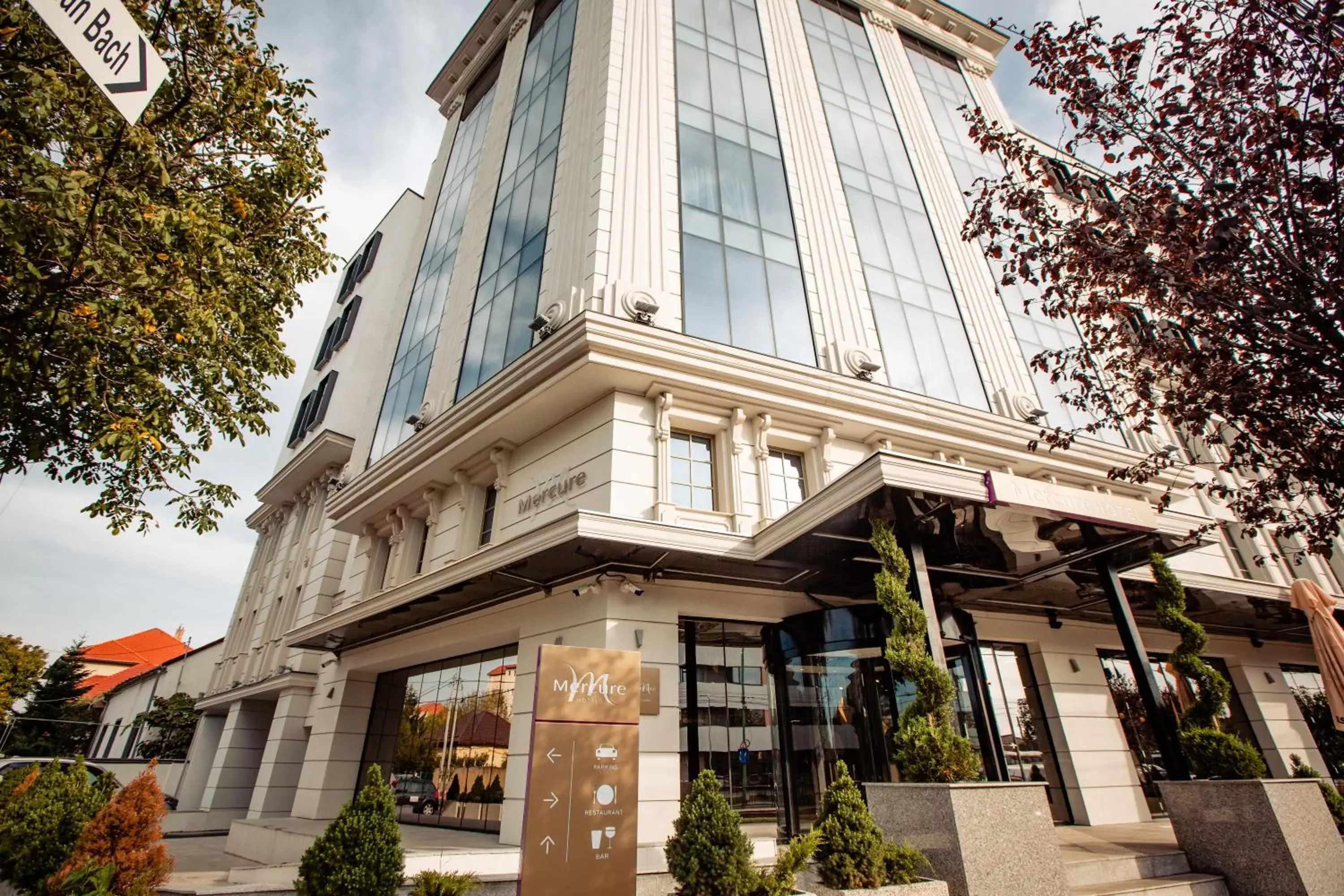 Facade/entrance, Property Building in Mercure Timisoara