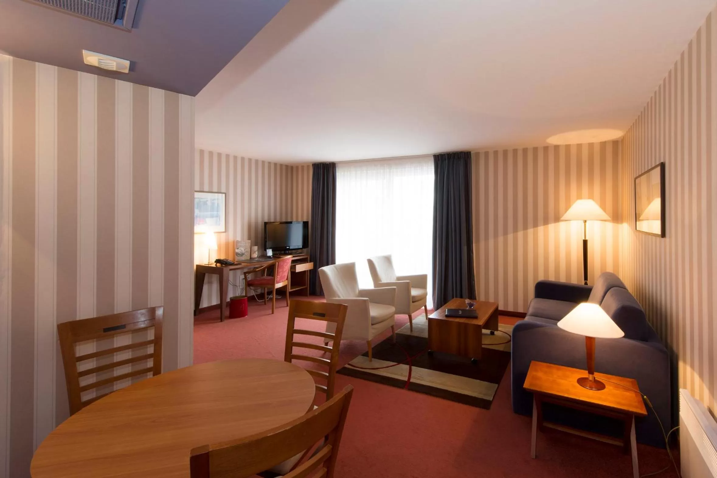 Standard Apartment with Balcony in Le Jean-Sébastien Bach