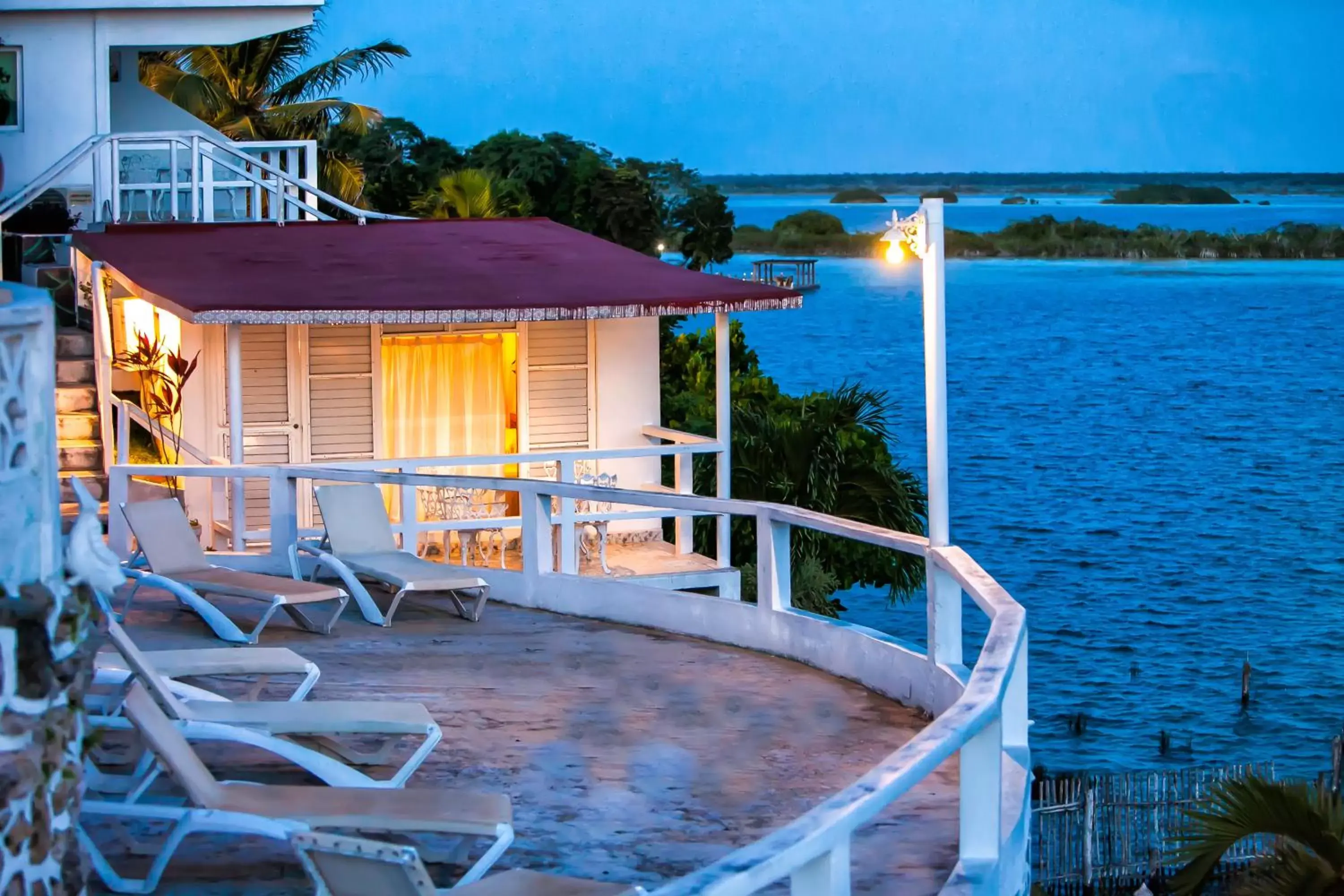 Solarium in Hotel Laguna Bacalar