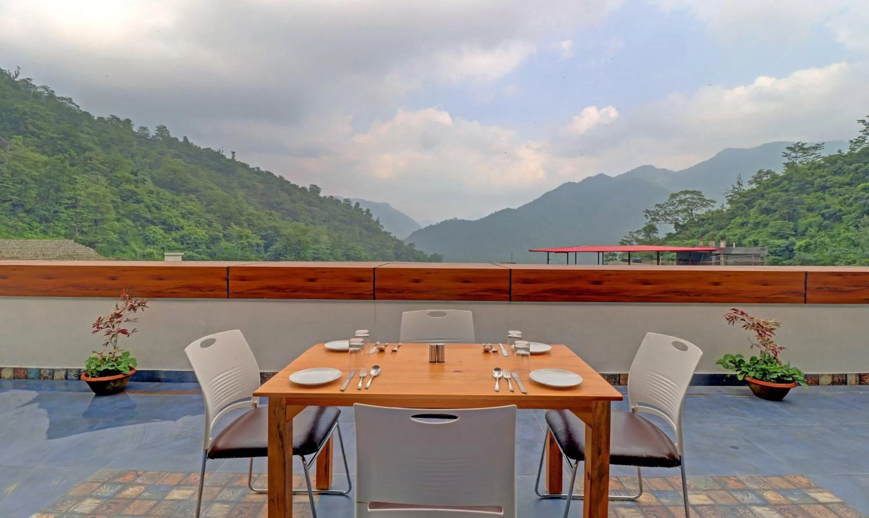 Balcony/Terrace in Hotel Hidden Delight Rishikesh
