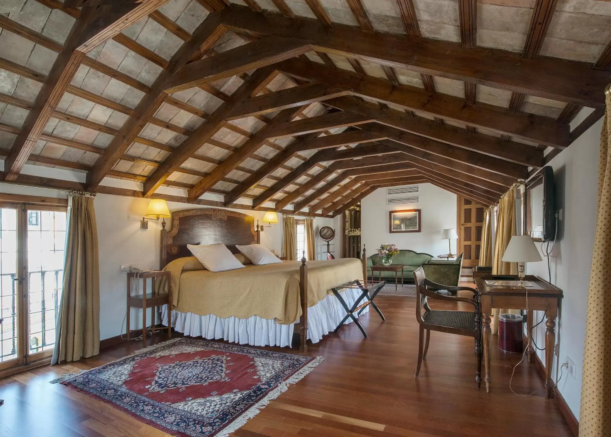 Photo of the whole room in Hotel Las Casas de la Judería