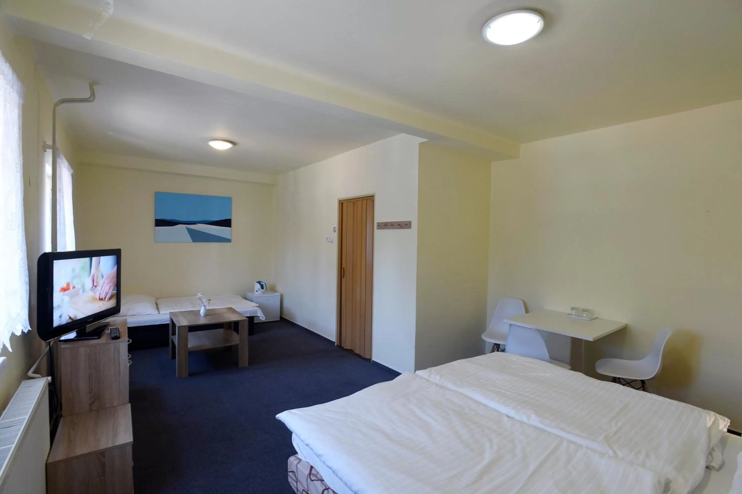 Bed in Hotel U Jezírka