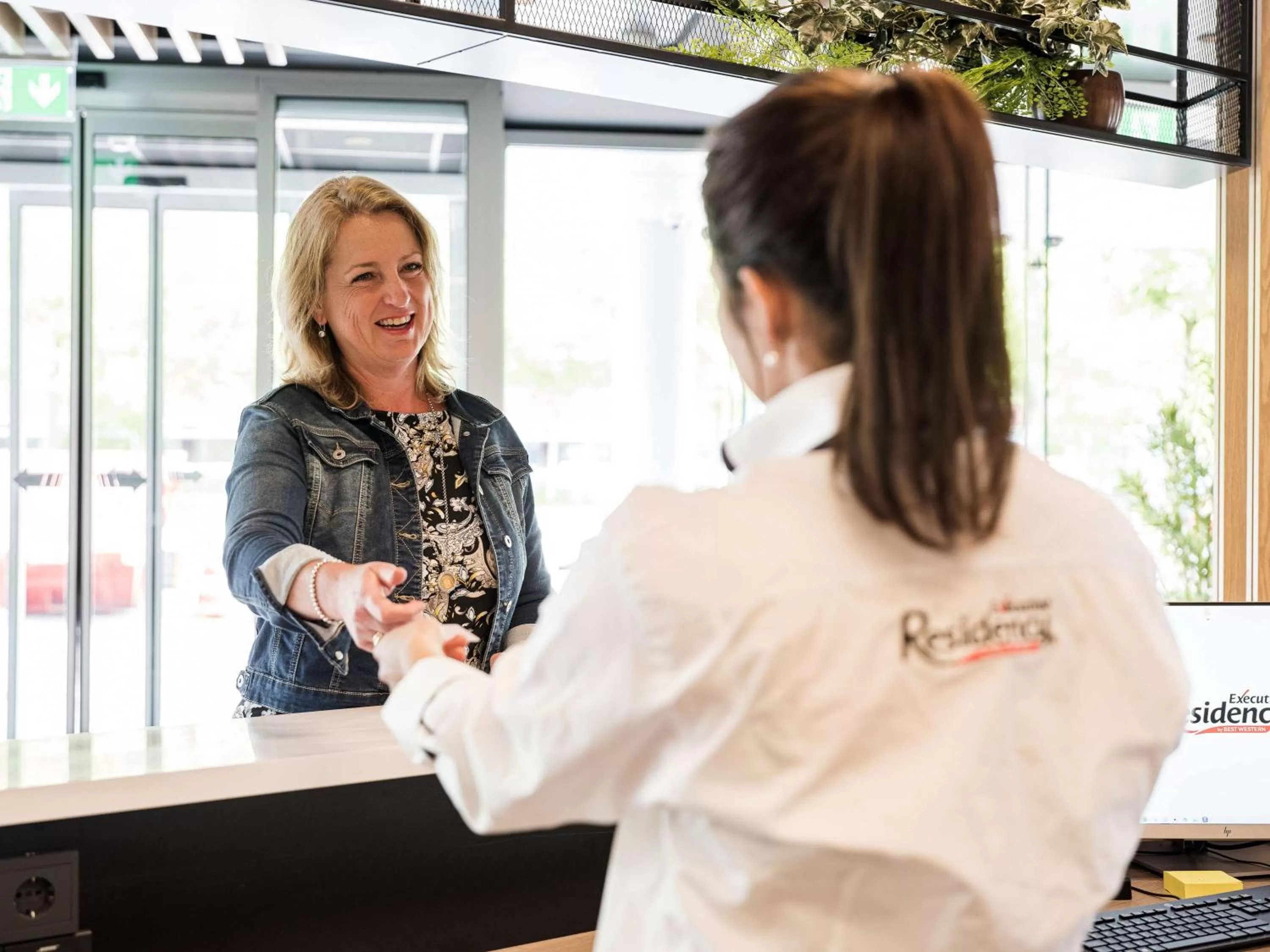 Lobby or reception in Executive Residency by Best Western Amsterdam Airport