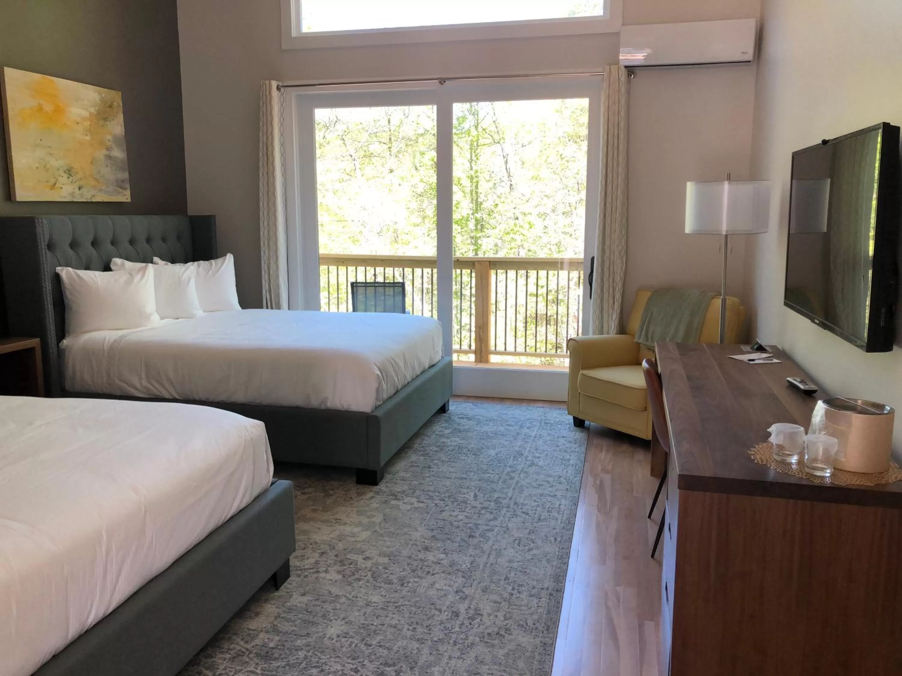 Bed in The Limelight Inn