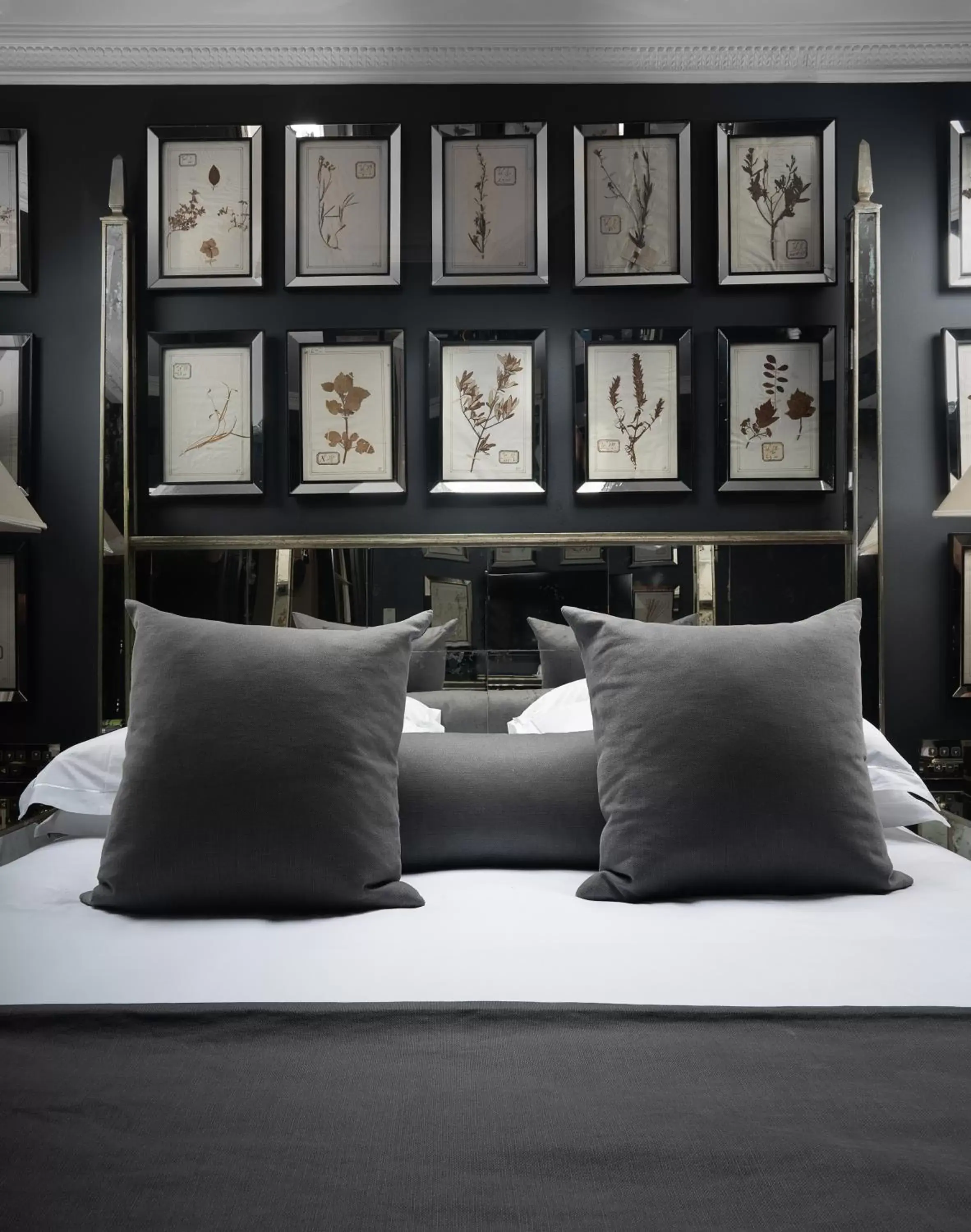 Bed in The Franklin London - Starhotels Collezione
