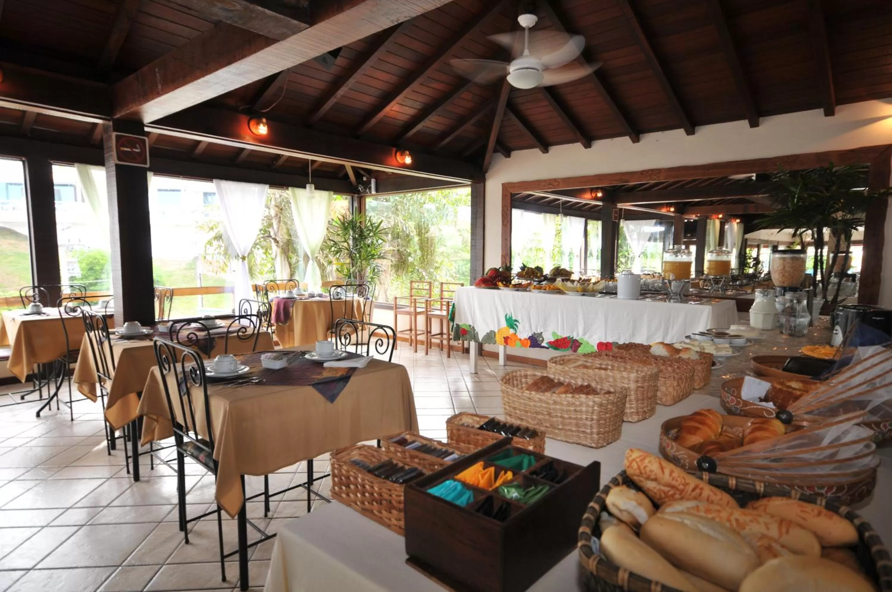 Restaurant/places to eat in Aguabúzios Hotel