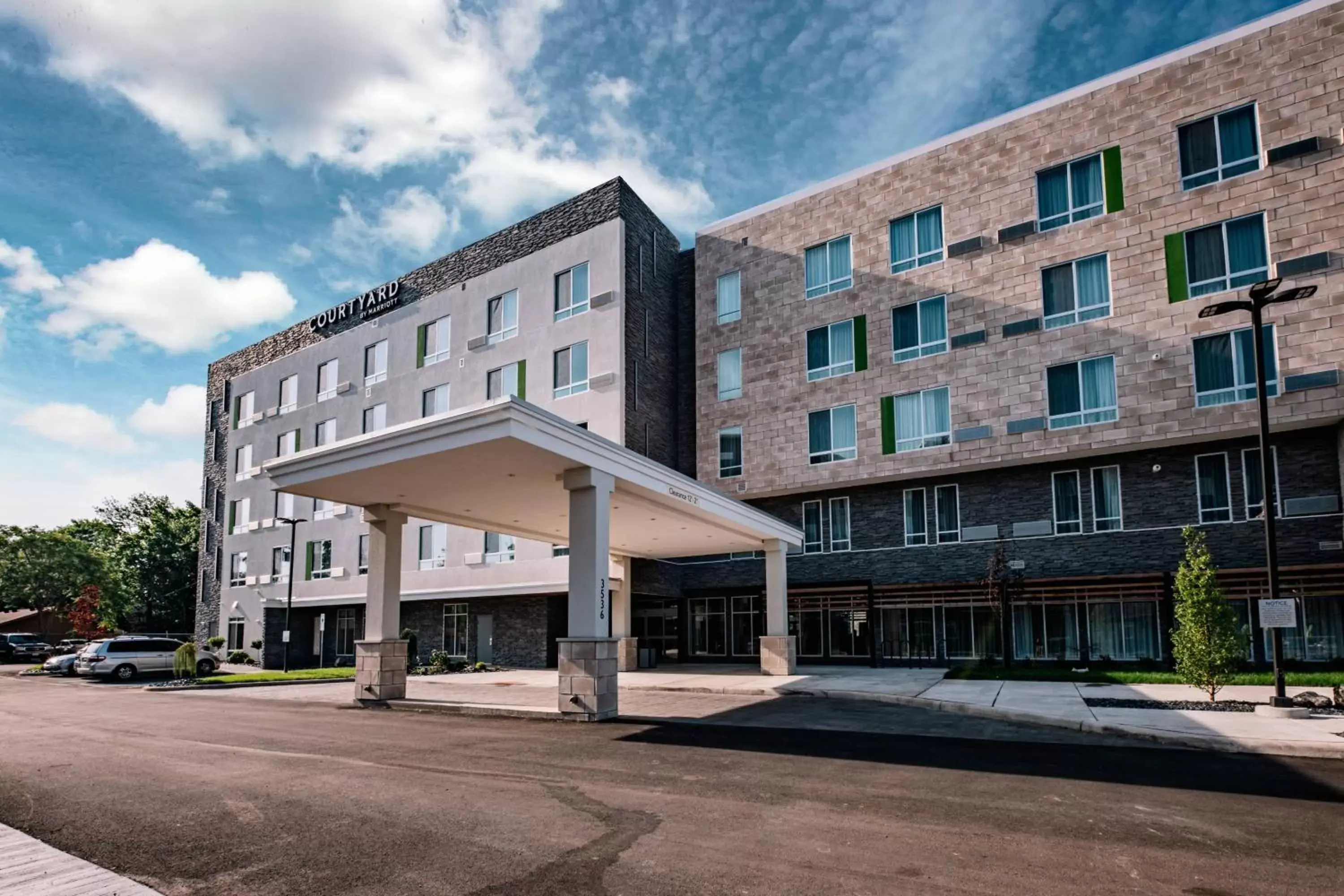 Property Building in Courtyard by Marriott Toledo West