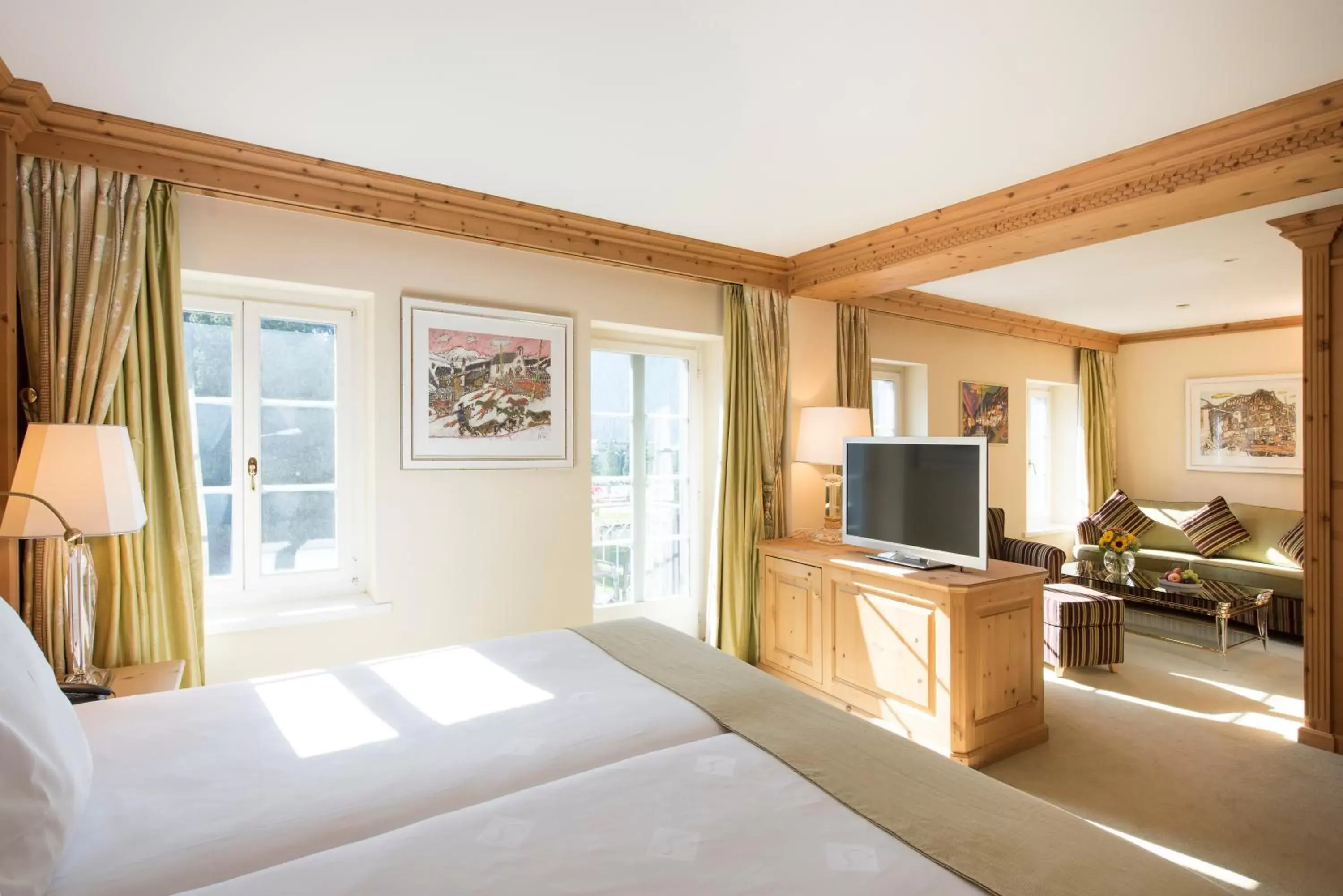 Photo of the whole room, Bed in Precise Tale Seehof Davos