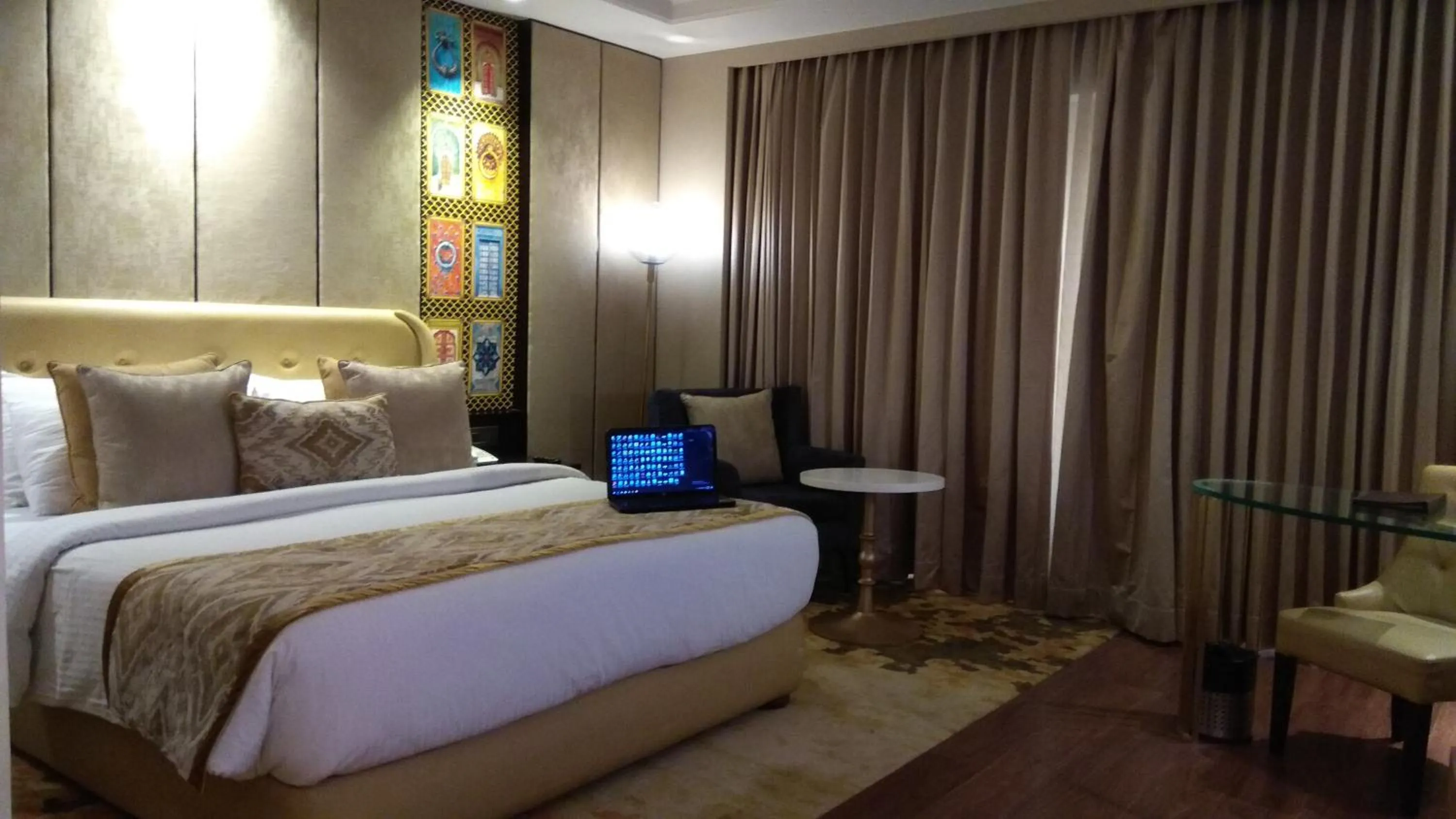 Bed in Park Plaza Jodhpur