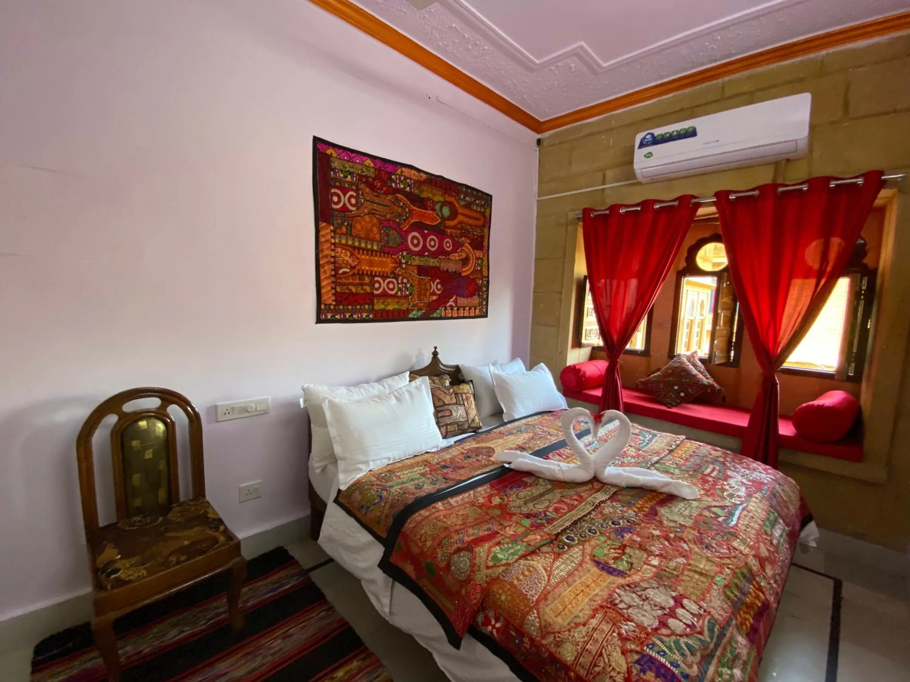 Bed in Hotel Murad Haveli