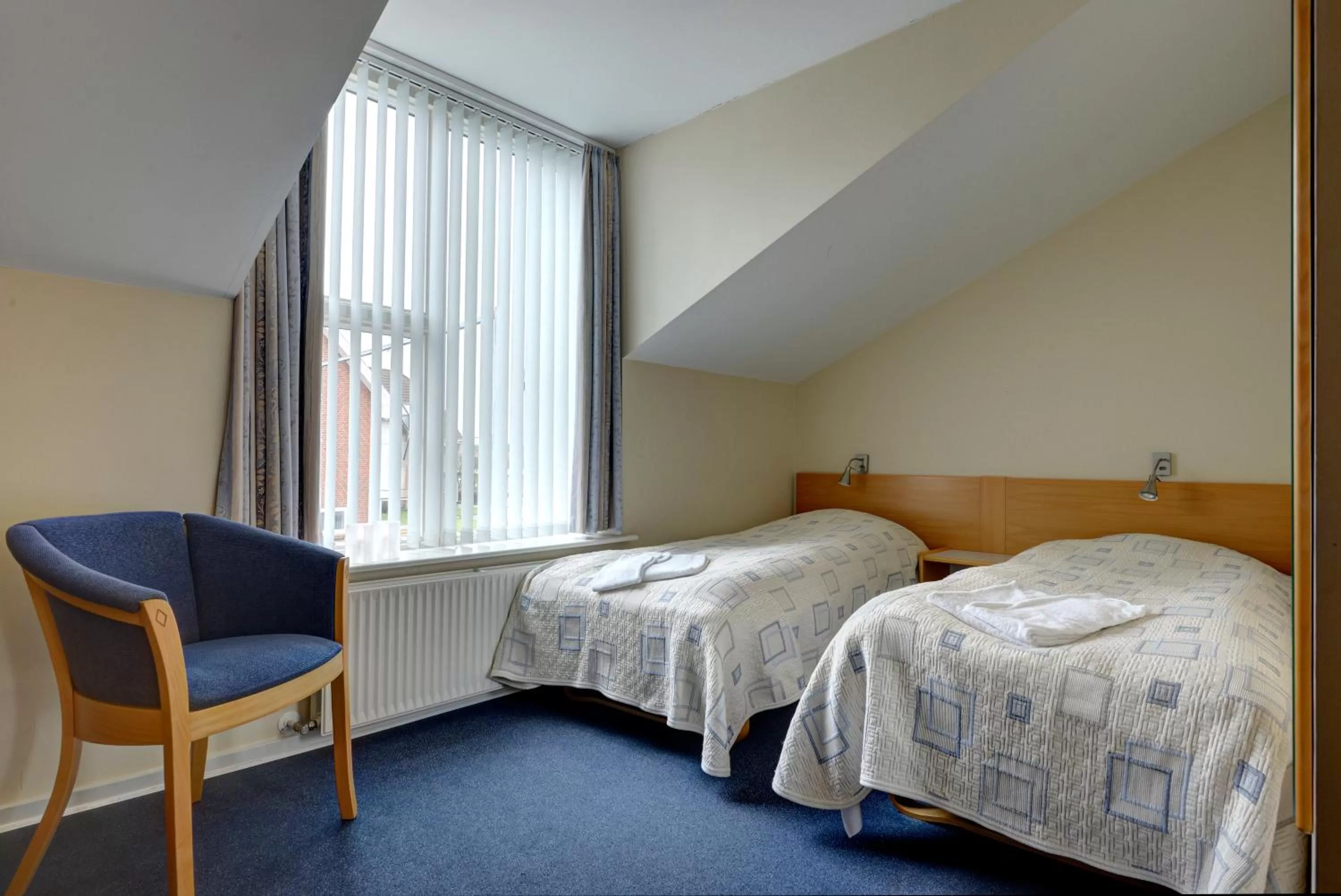 Bedroom, Bed in Hotel Røde-Kro