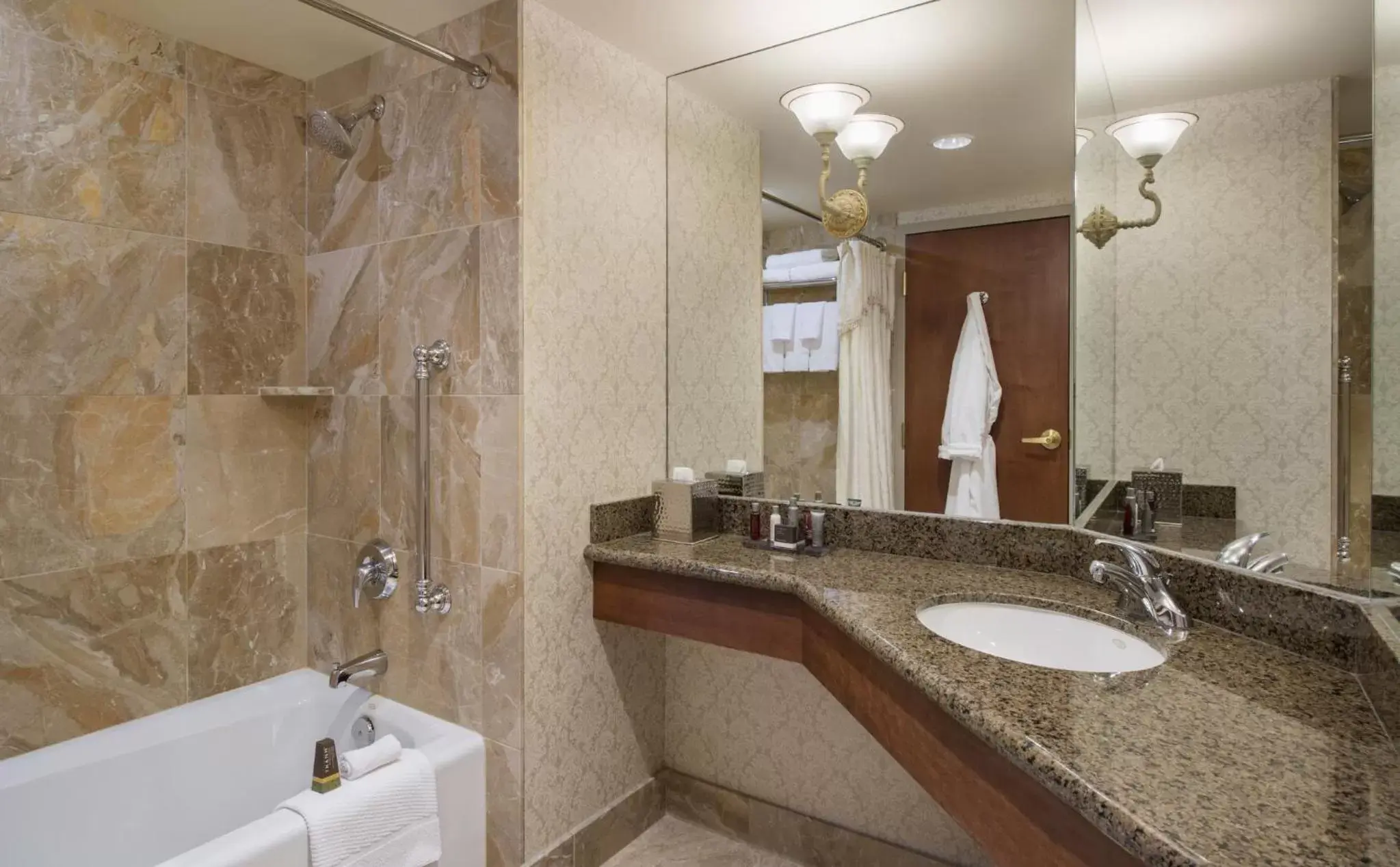 Photo of the whole room, Bathroom in Victoria Marriott Inner Harbour