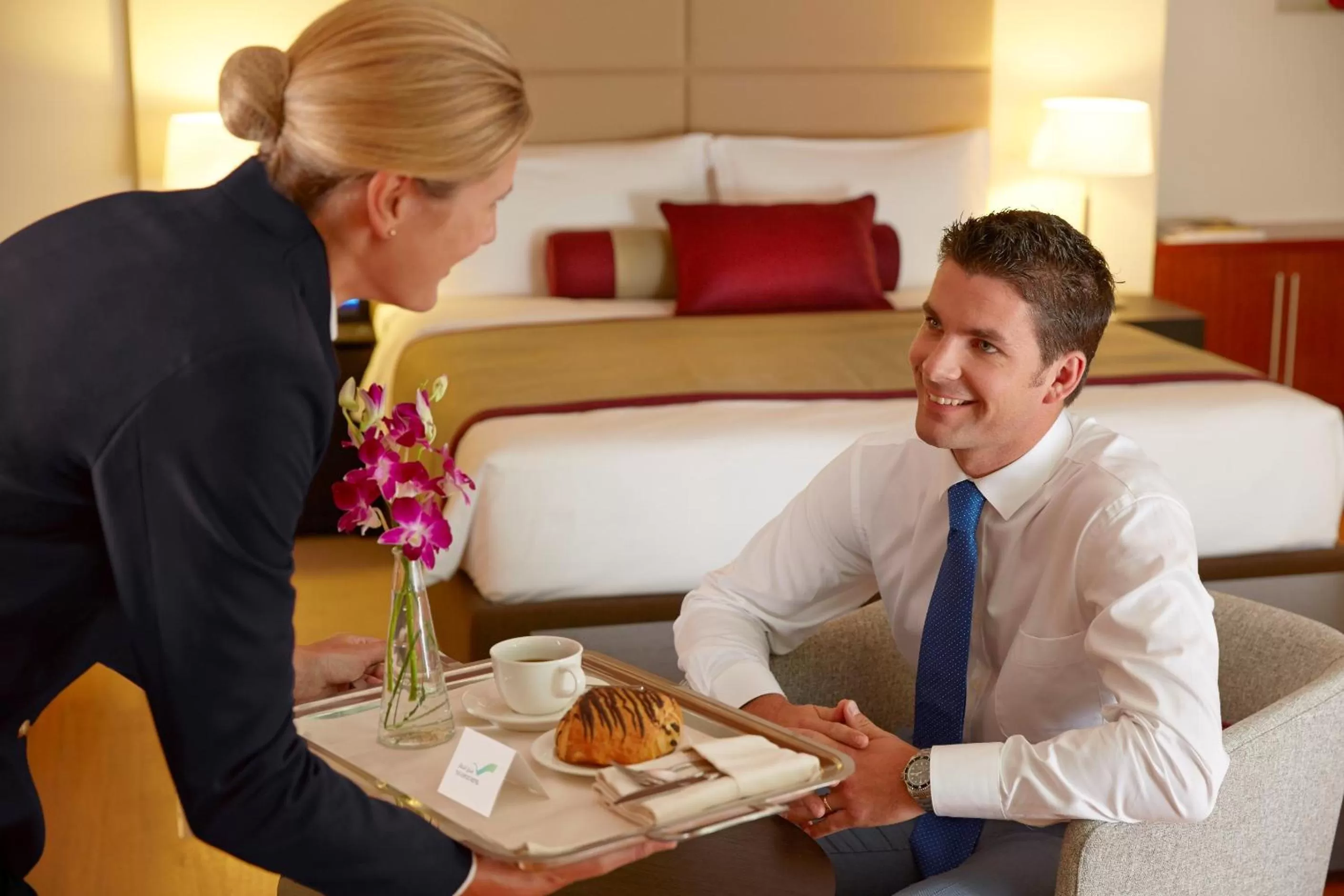 Food, Bed in Oryx Airport Hotel -Transit Only