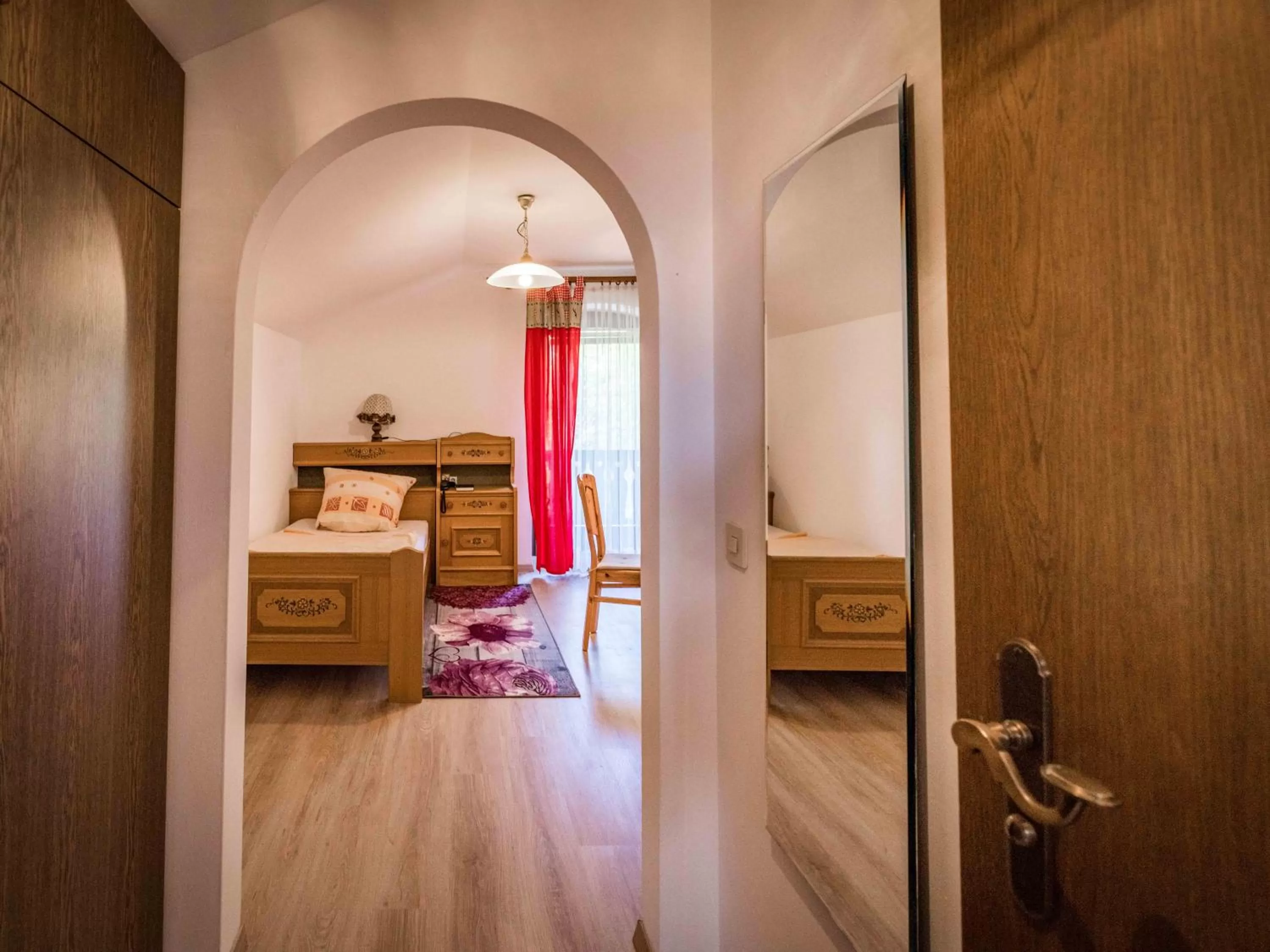 Single Room with Mountain View in Hotel Am Rupertuspark