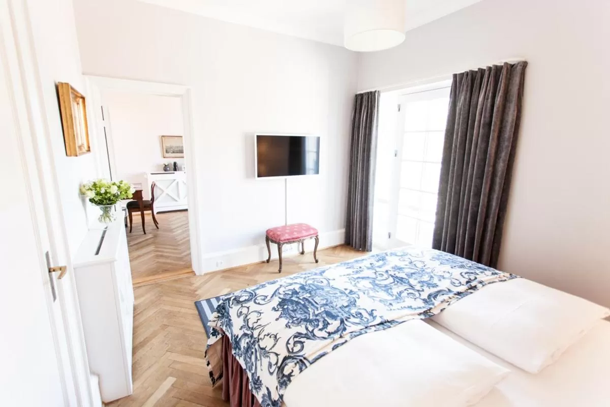 Other, Bed in Hotel Fredensborg Store Kro