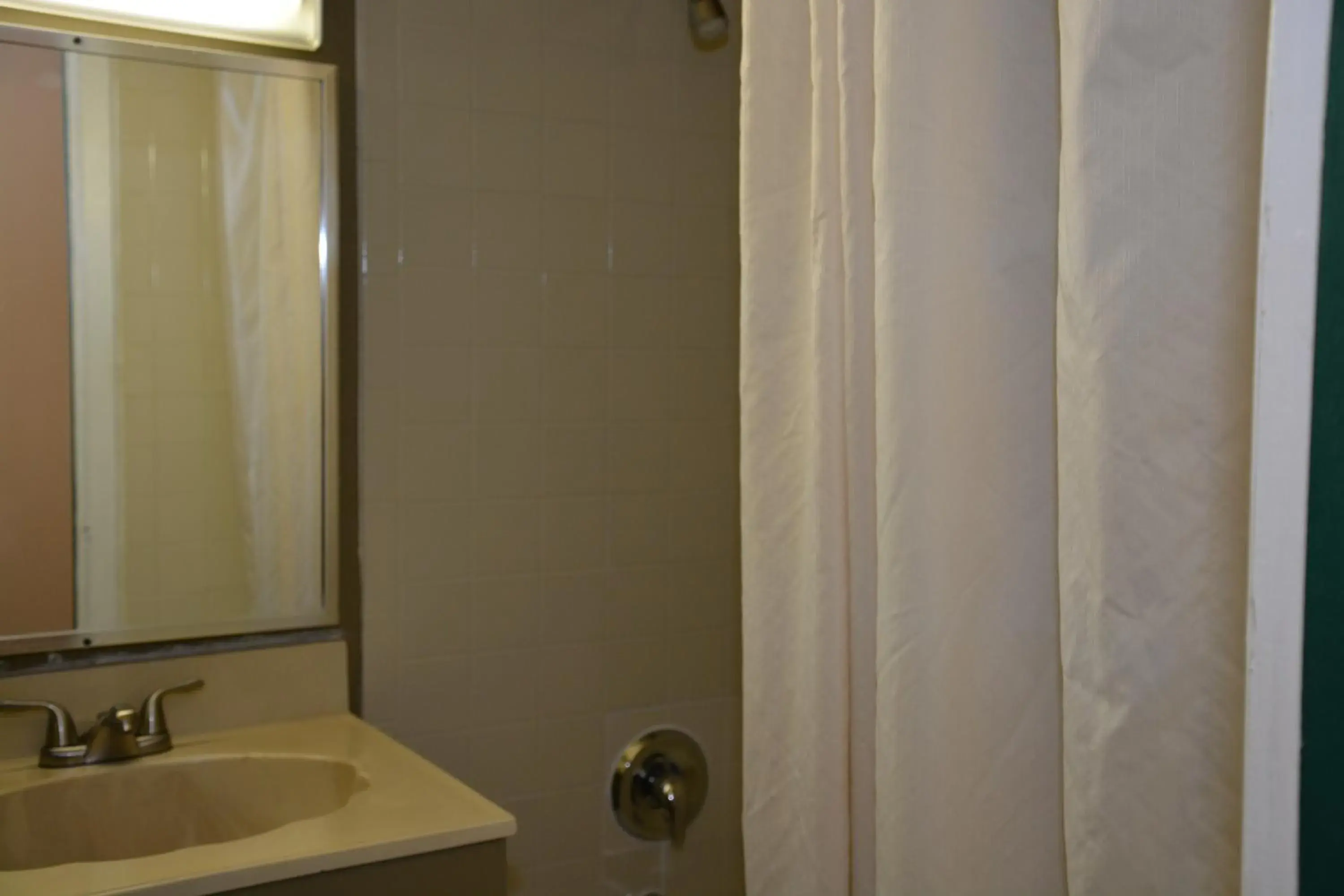 Bathroom in Stay Express Inn Near Ft. Sam Houston