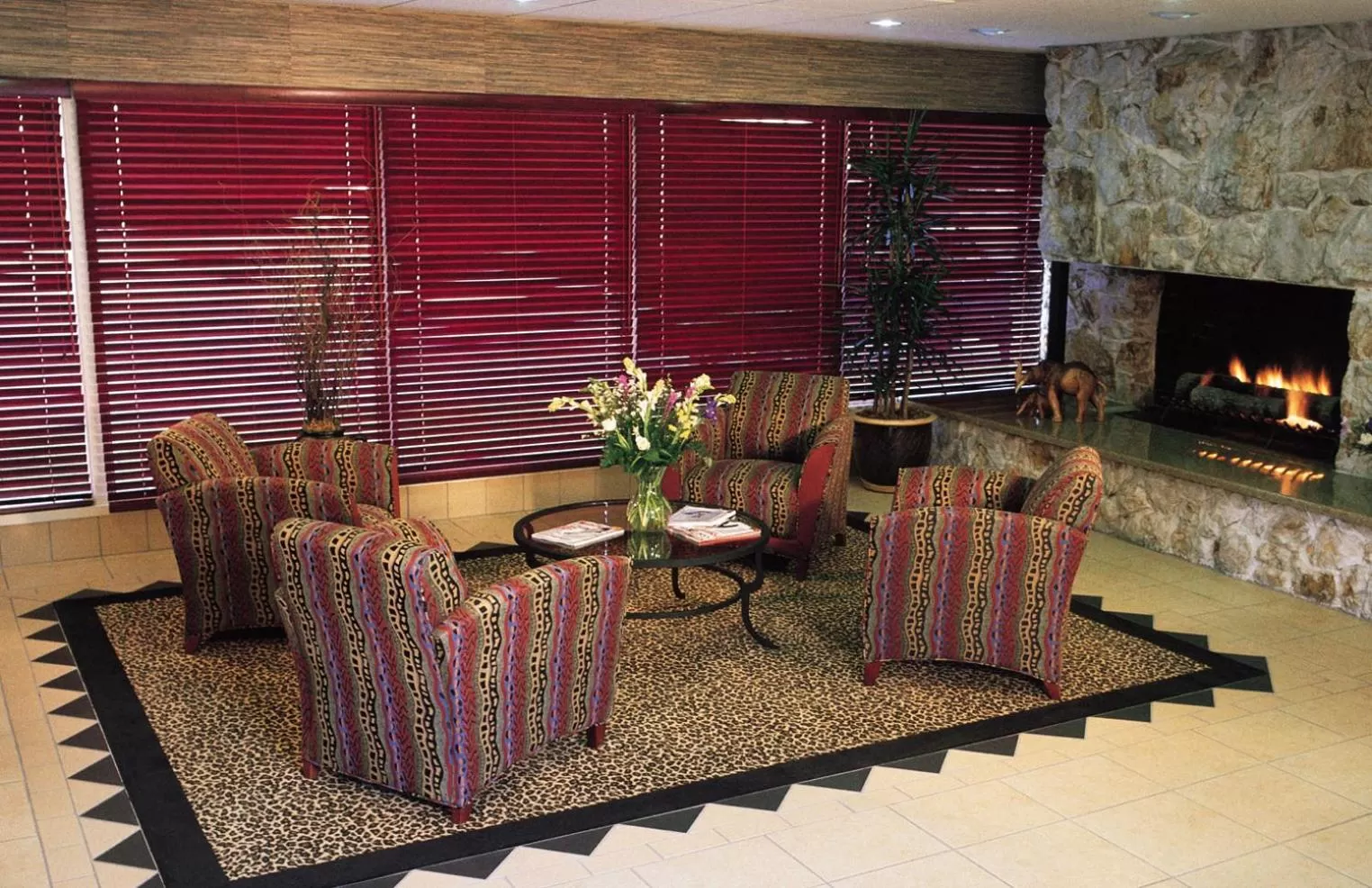 Lobby or reception in Safari Inn, a Coast Hotel