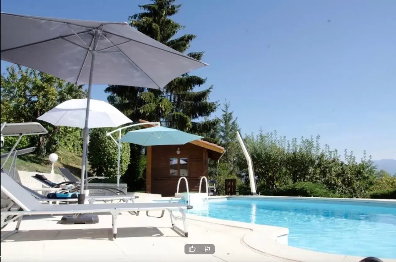 People, Swimming Pool in Le Mas Dauphinois