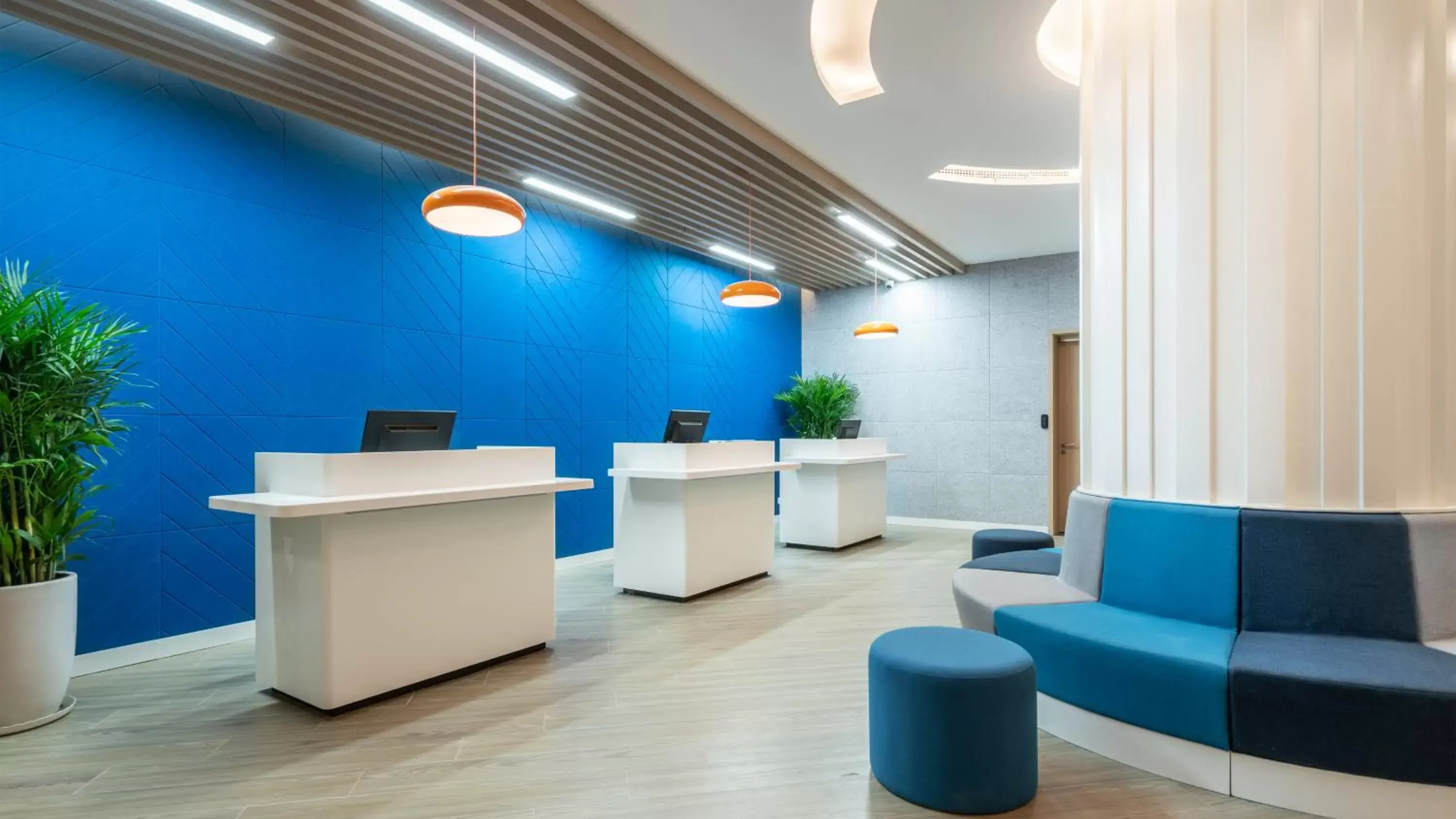 Lobby or reception in Holiday Inn Express Qingdao City Center by IHG Lobby or reception in Holiday Inn Express Qingdao City Center by IHG