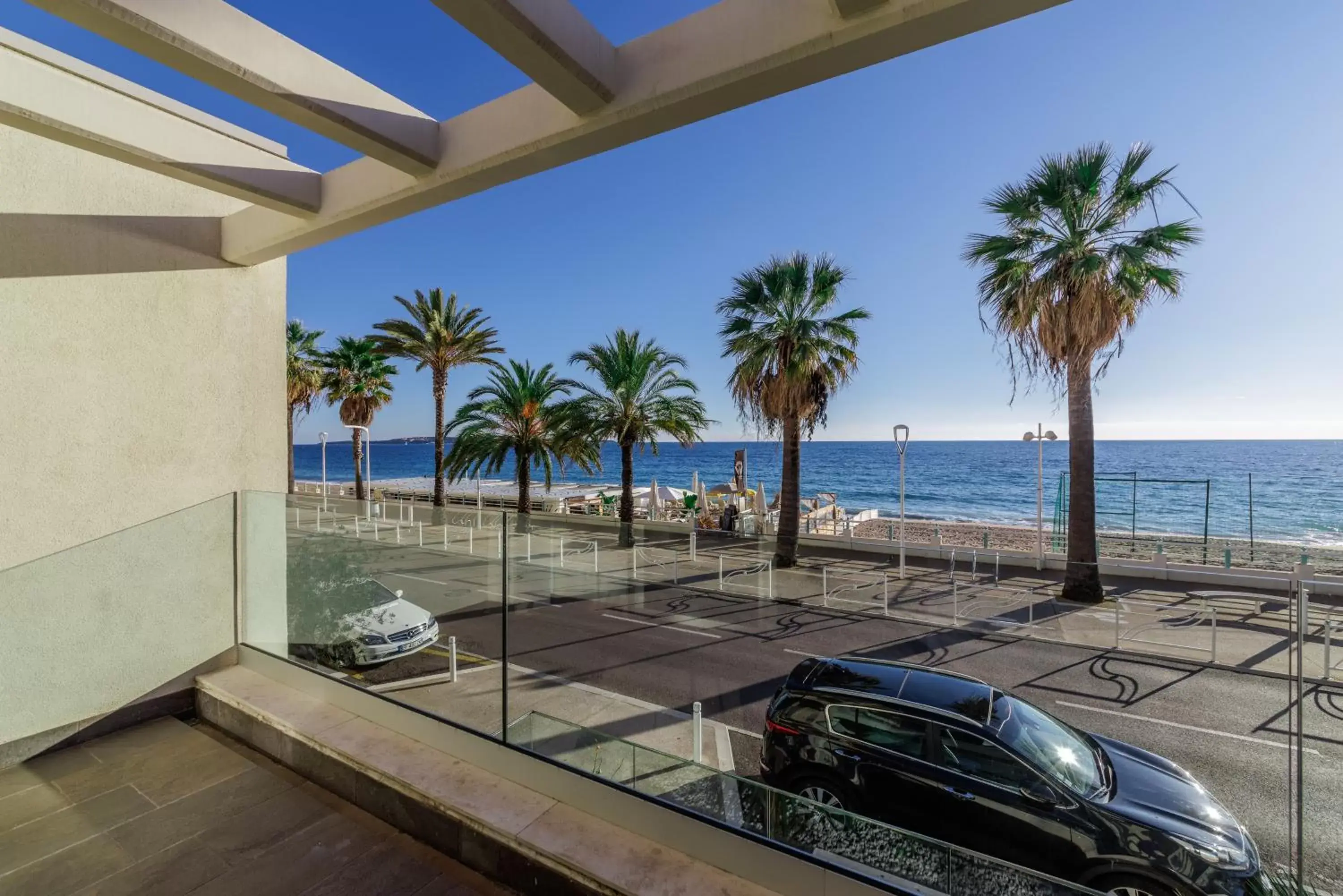 Sea view in LE MIDI 8 by ESTATES CANNES