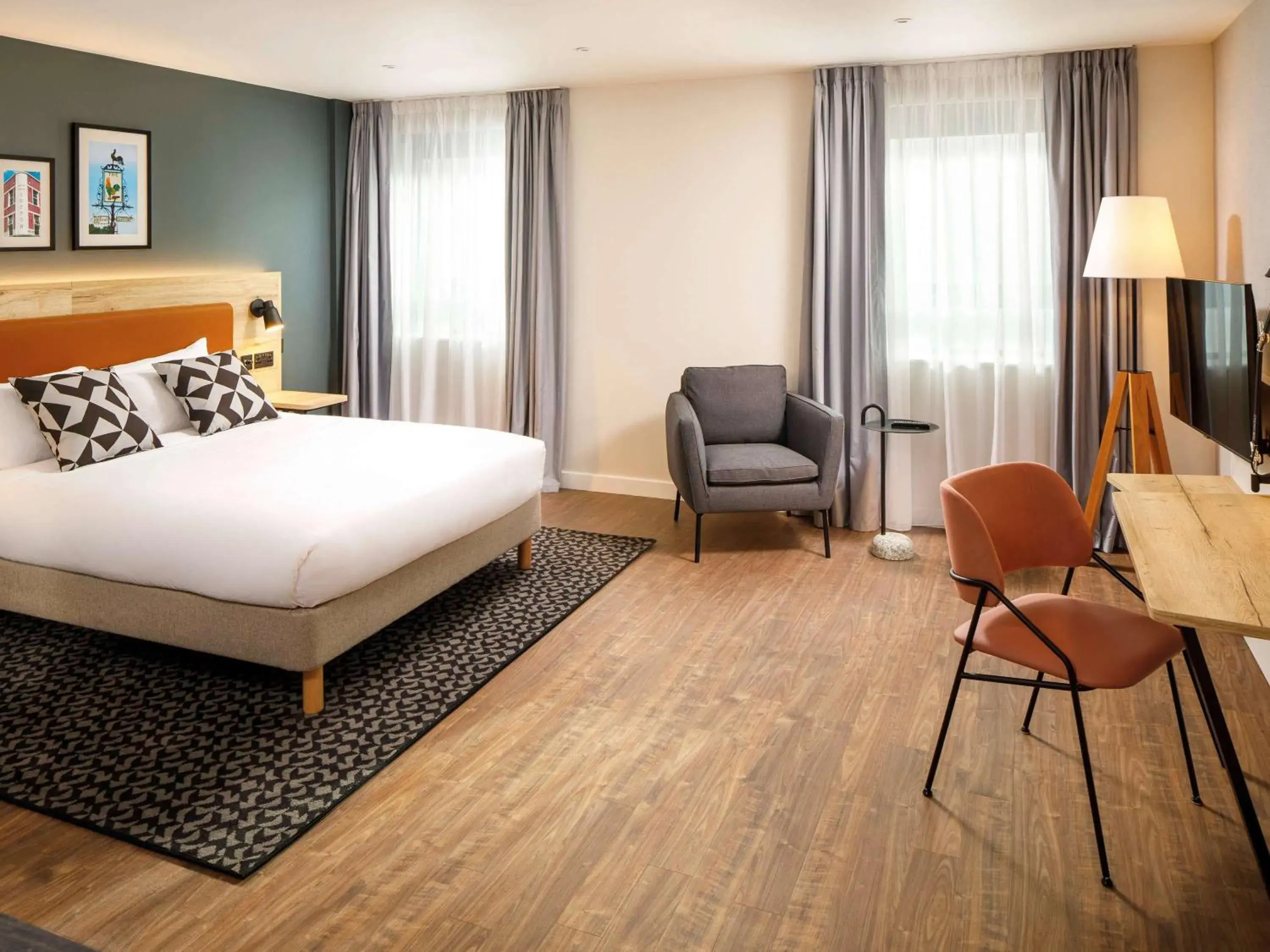 Photo of the whole room in Aparthotel Adagio London Sutton Point