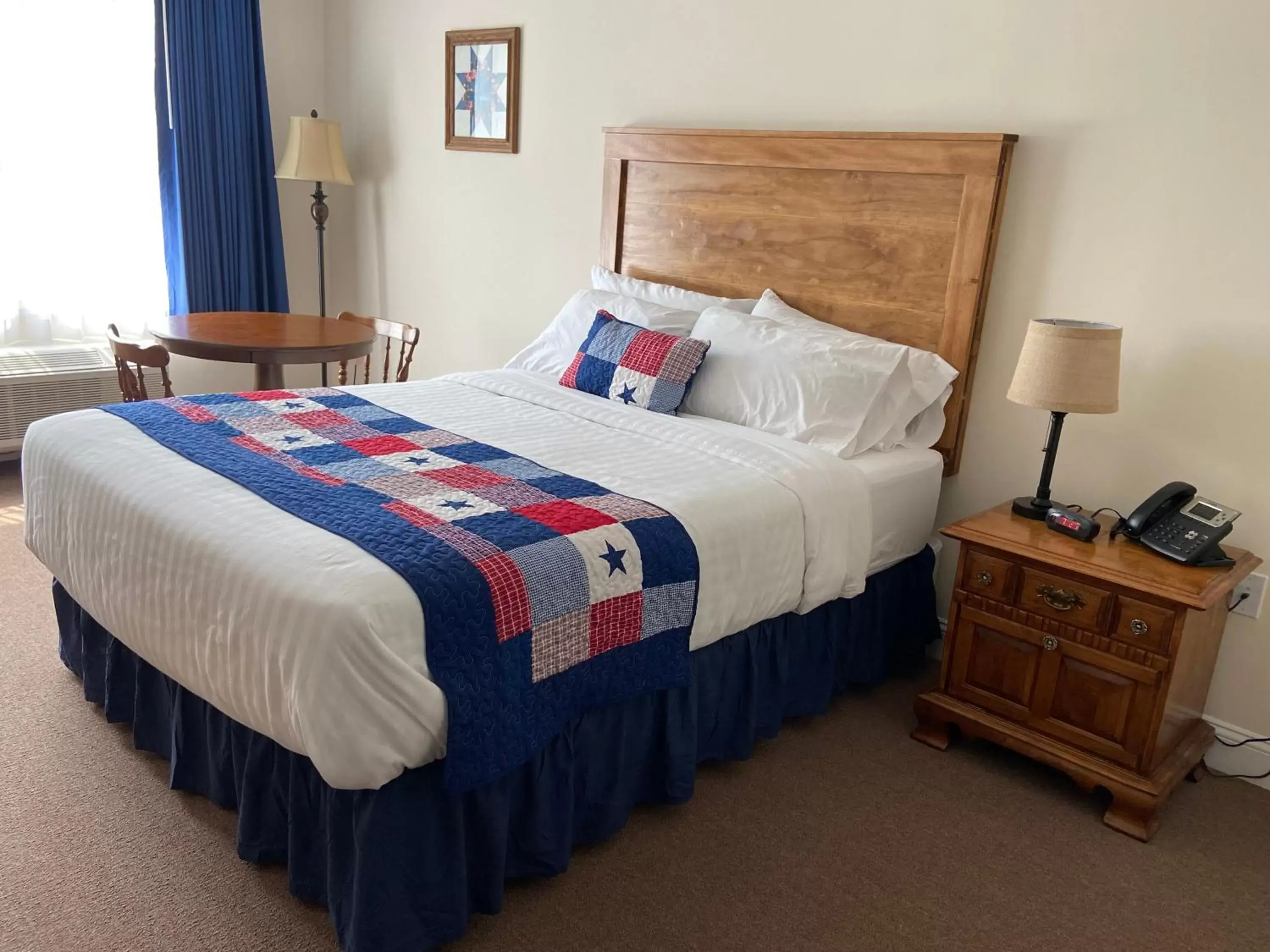 Standard Double Room - single occupancy in Country Inn of Hazlet