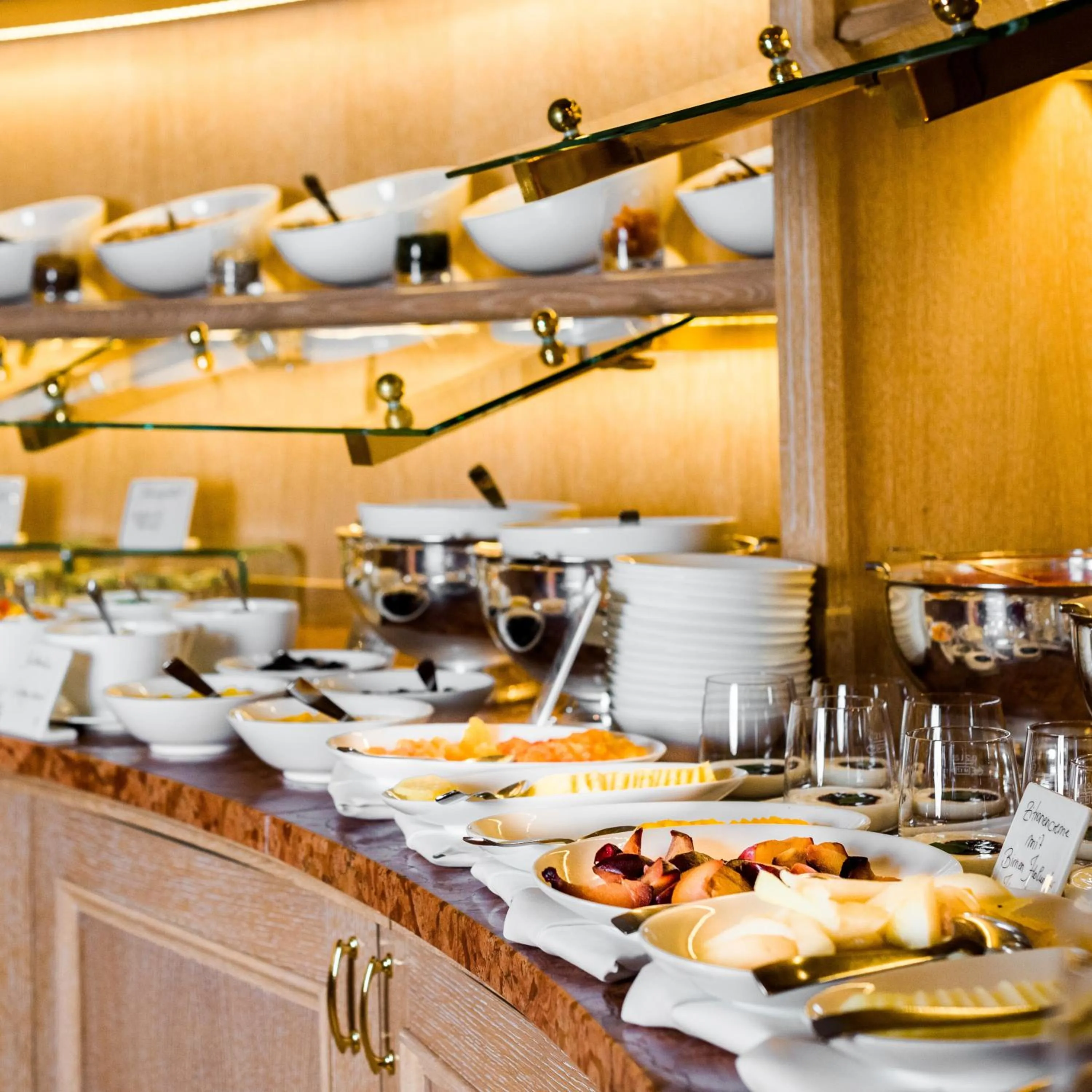 Food and drinks in Relais & Châteaux Bülow Palais