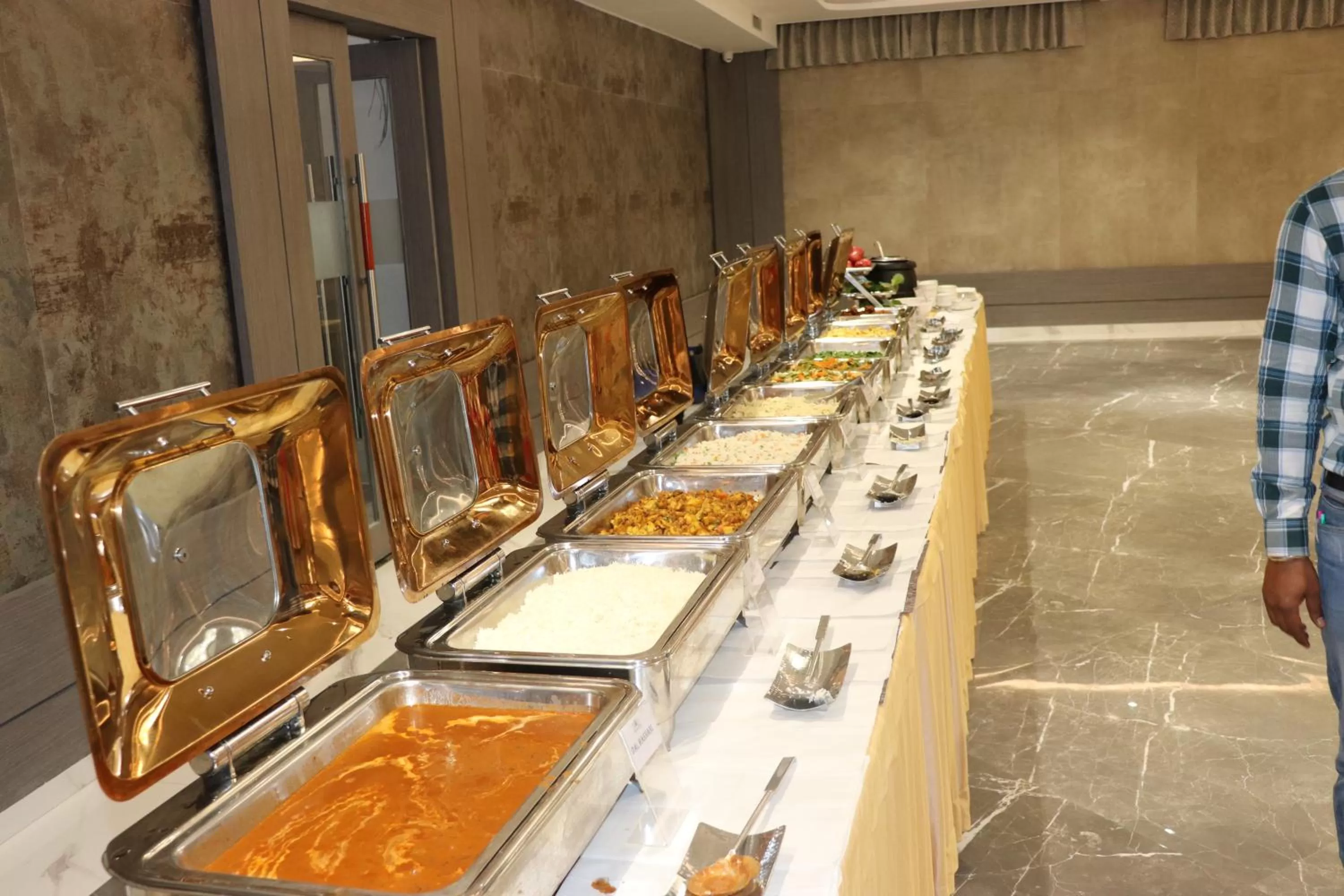 Dhamma Grand Hotel Resort