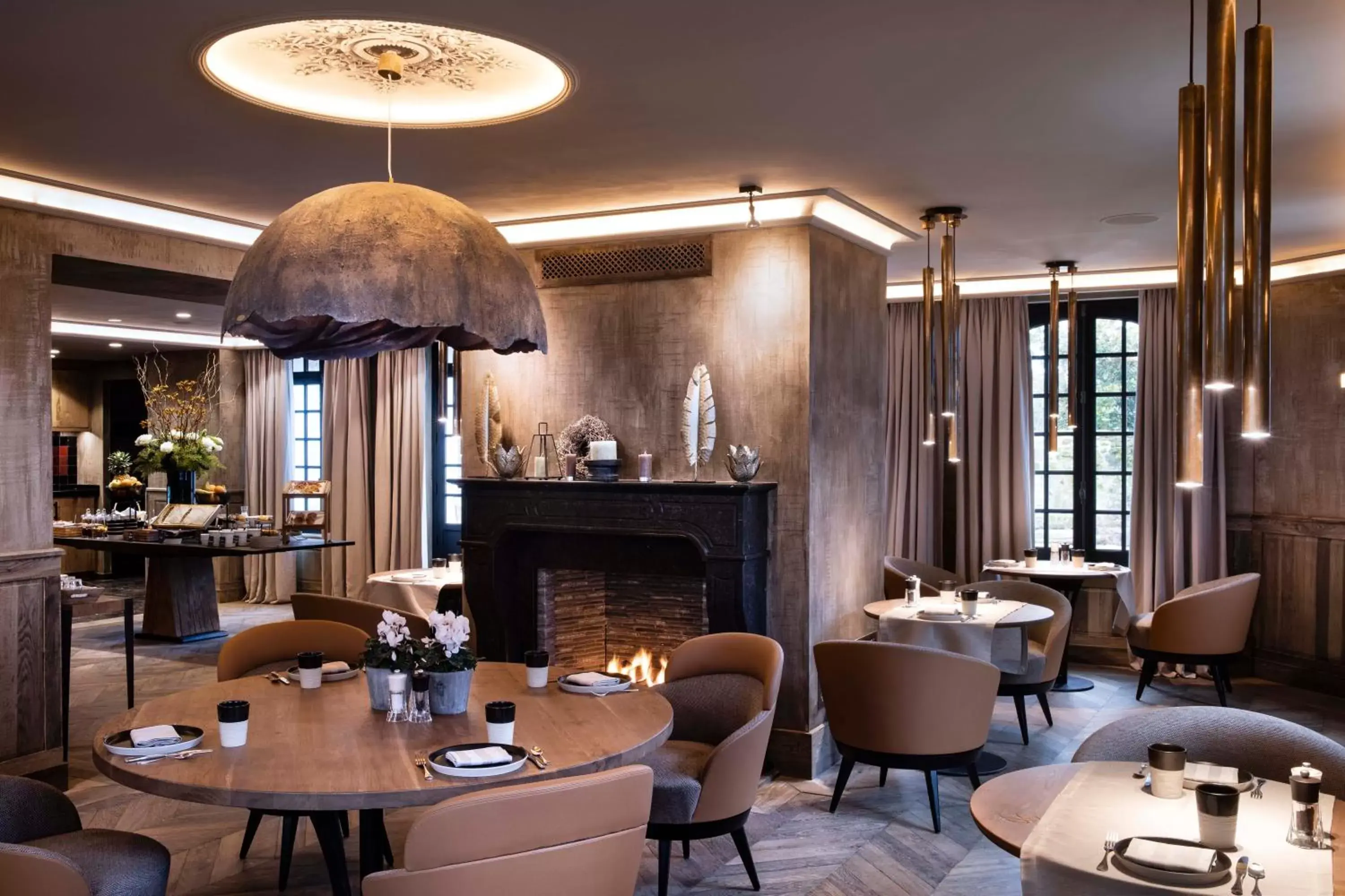 Lounge or bar, Restaurant/Places to Eat in Hôtel Saint-Delis - La Maison du Peintre - Relais & Châteaux