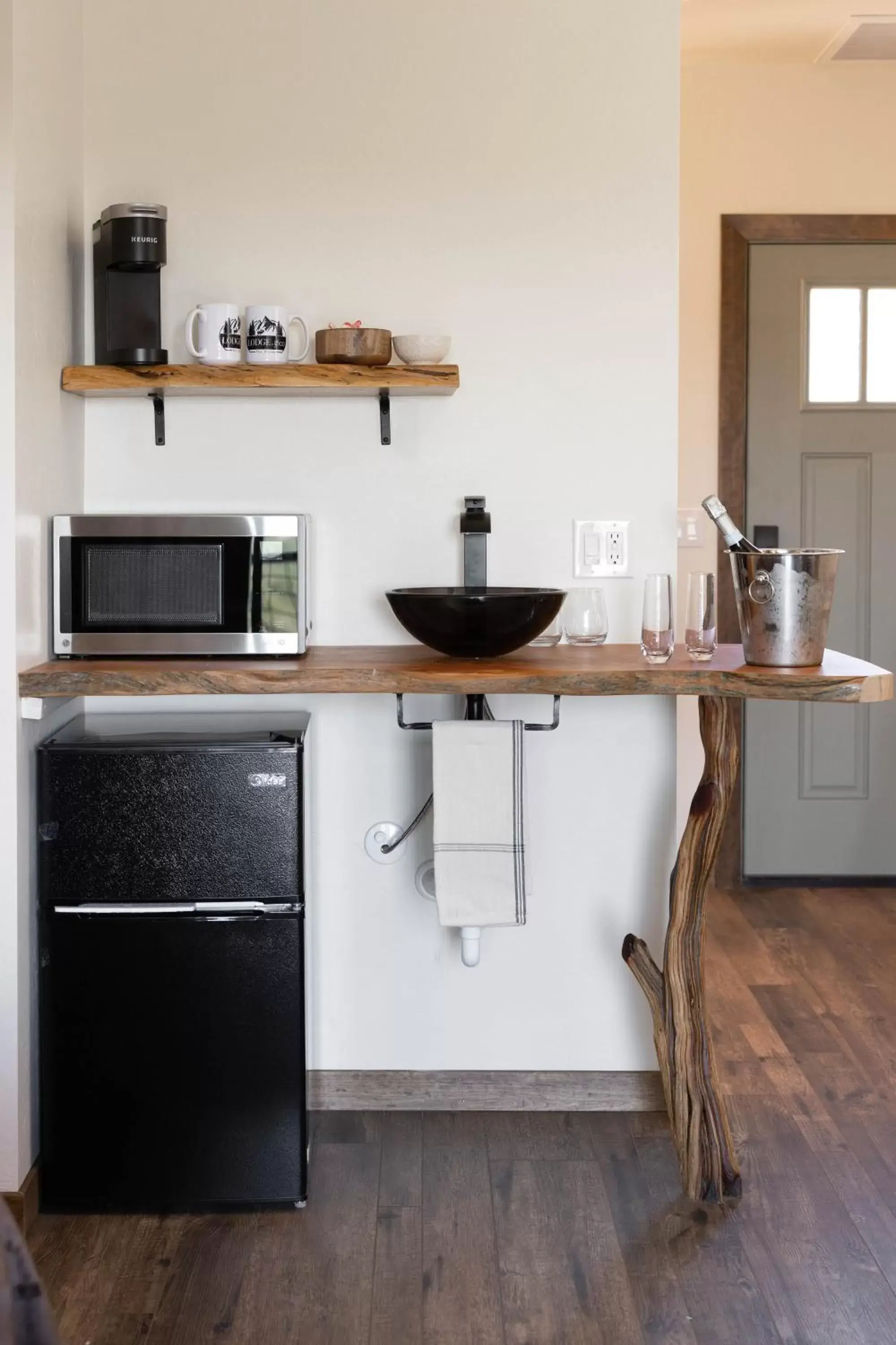 Kitchen or kitchenette, Kitchen/Kitchenette in Lodge at 5600