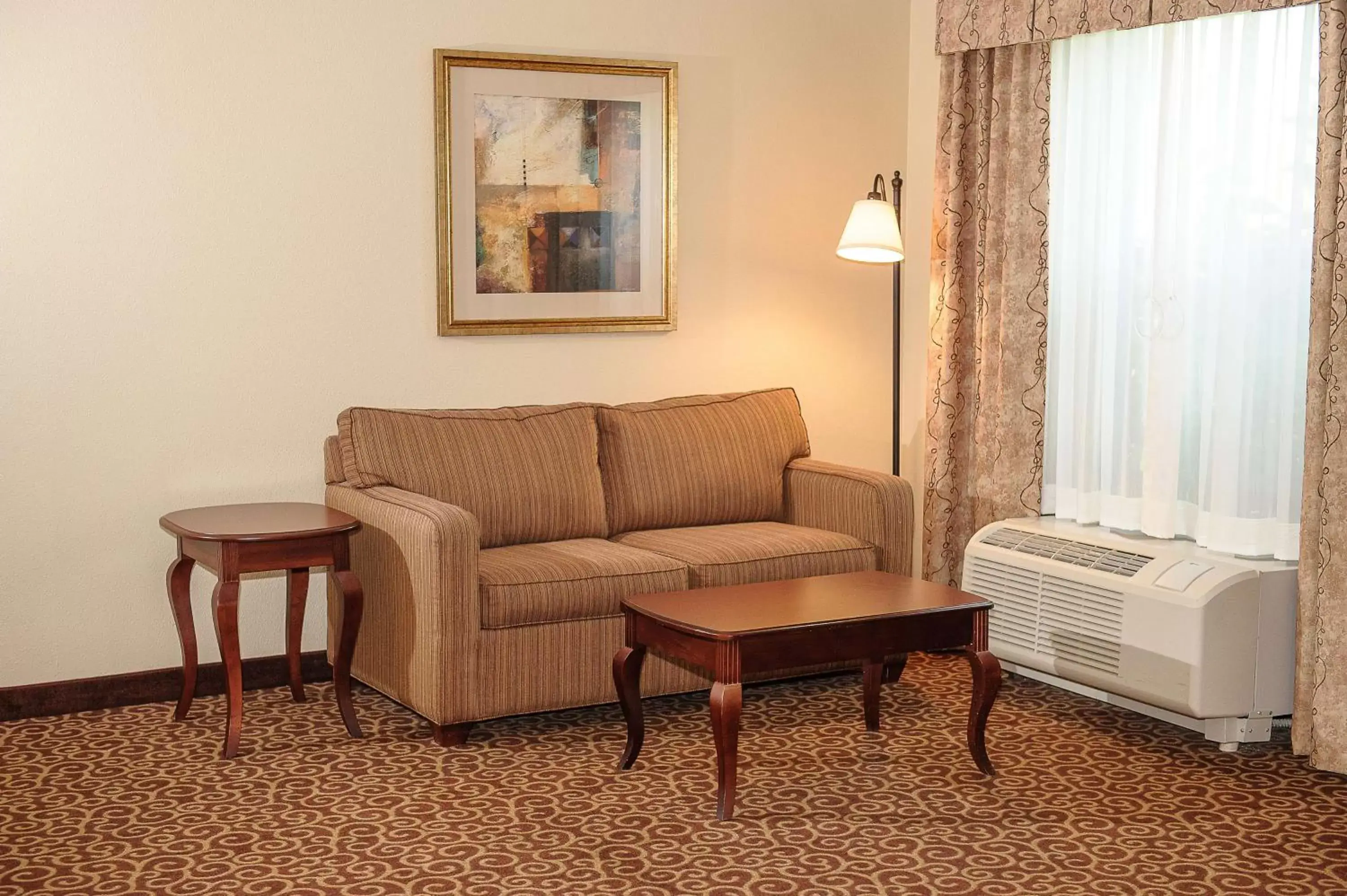 Living room, Seating Area in Hampton Inn & Suites Brookings