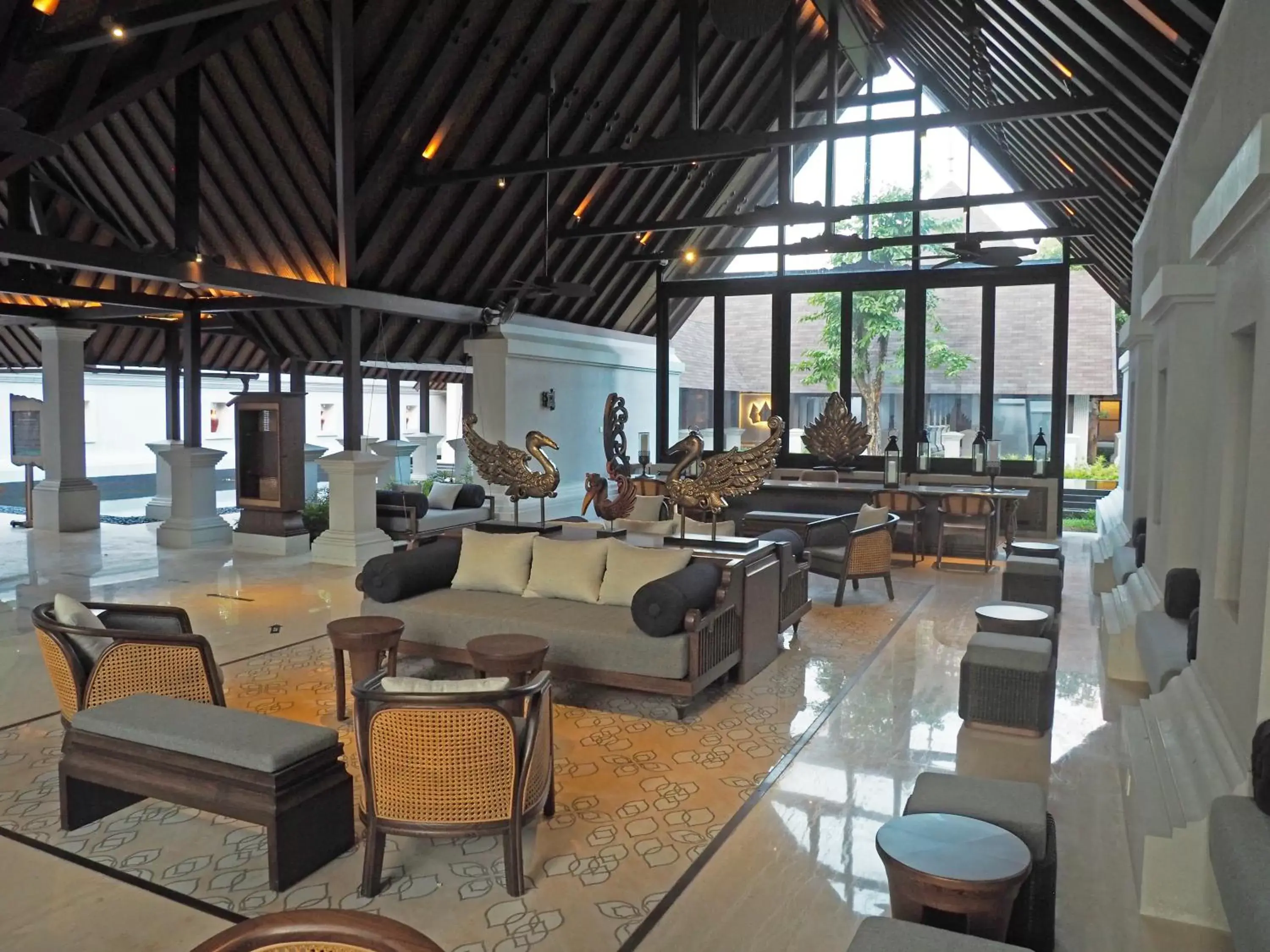Lobby or reception in Novotel Bogor Golf Resort
